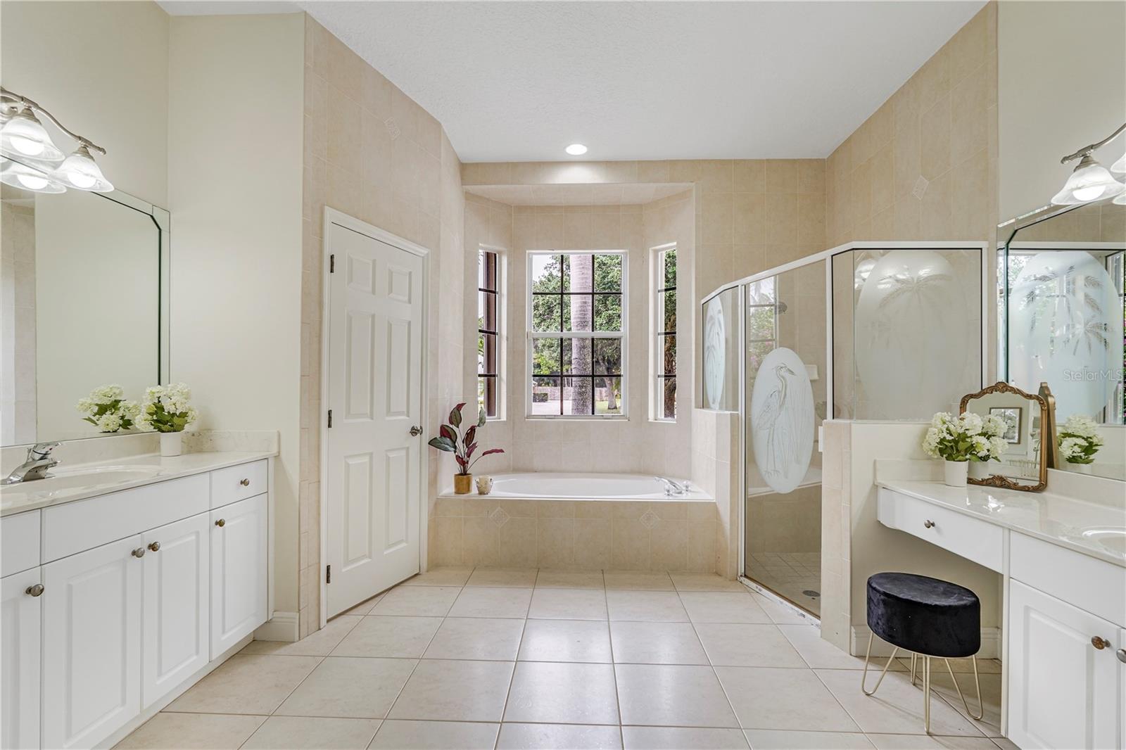LAKE FOREST BAYSIDE LAKES - Residential