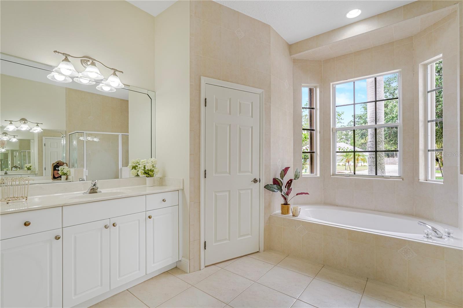 LAKE FOREST BAYSIDE LAKES - Residential