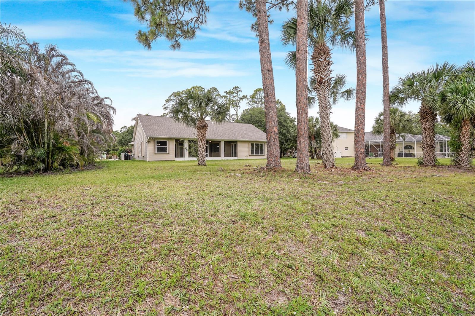 LAKE FOREST BAYSIDE LAKES - Residential