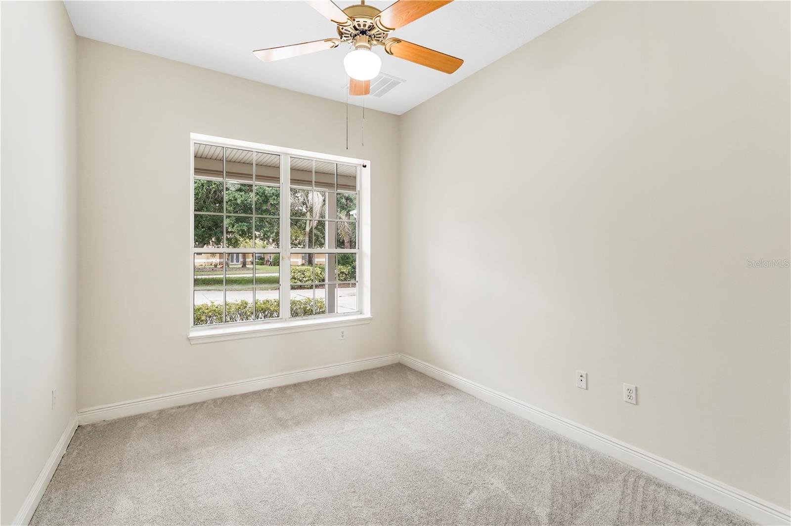 LAKE FOREST BAYSIDE LAKES - Residential