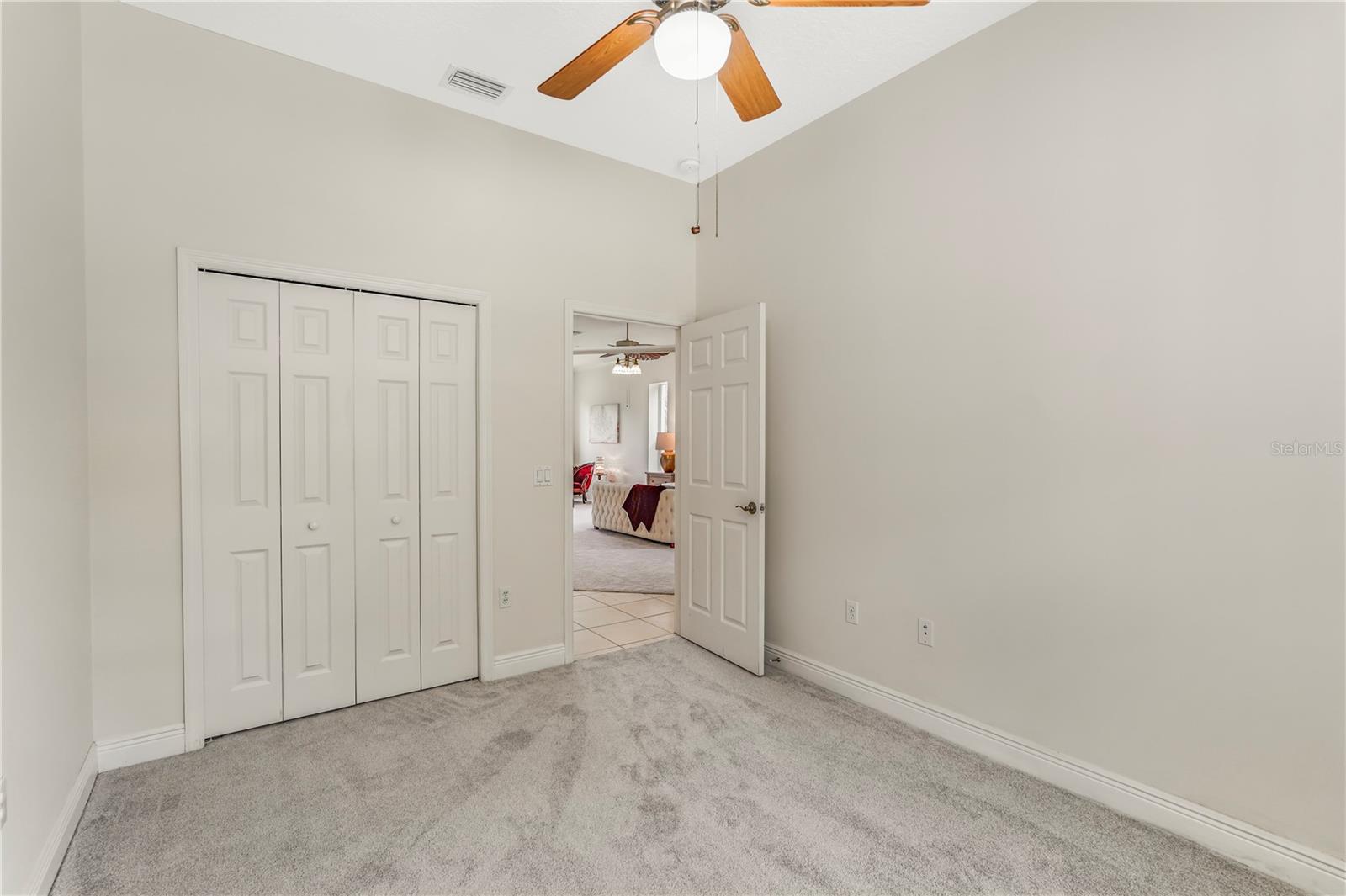 LAKE FOREST BAYSIDE LAKES - Residential