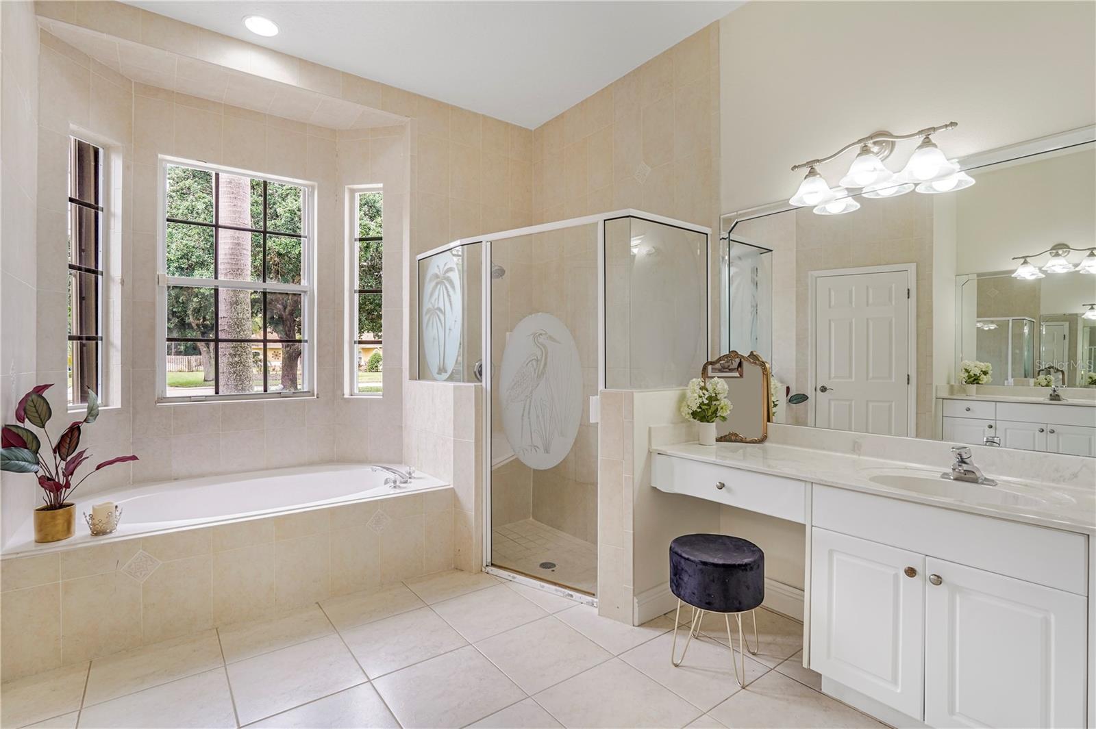 LAKE FOREST BAYSIDE LAKES - Residential