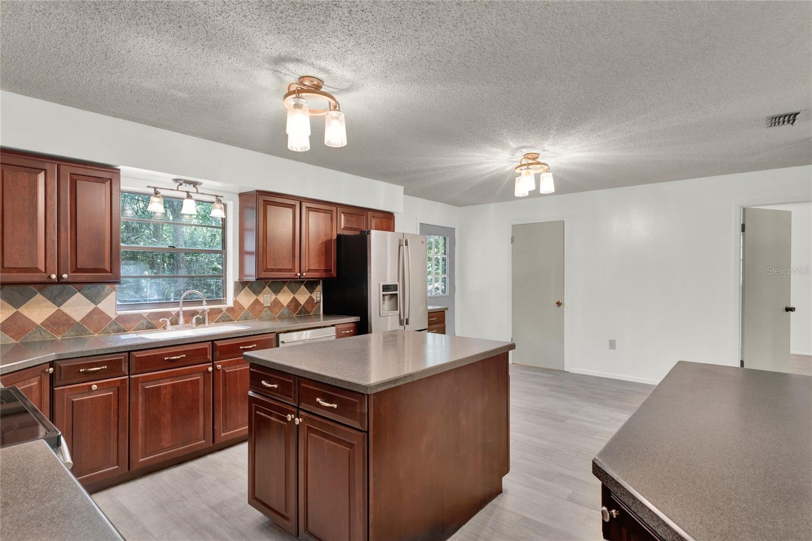 PANA-COO-CHEE RETREATS - Residential