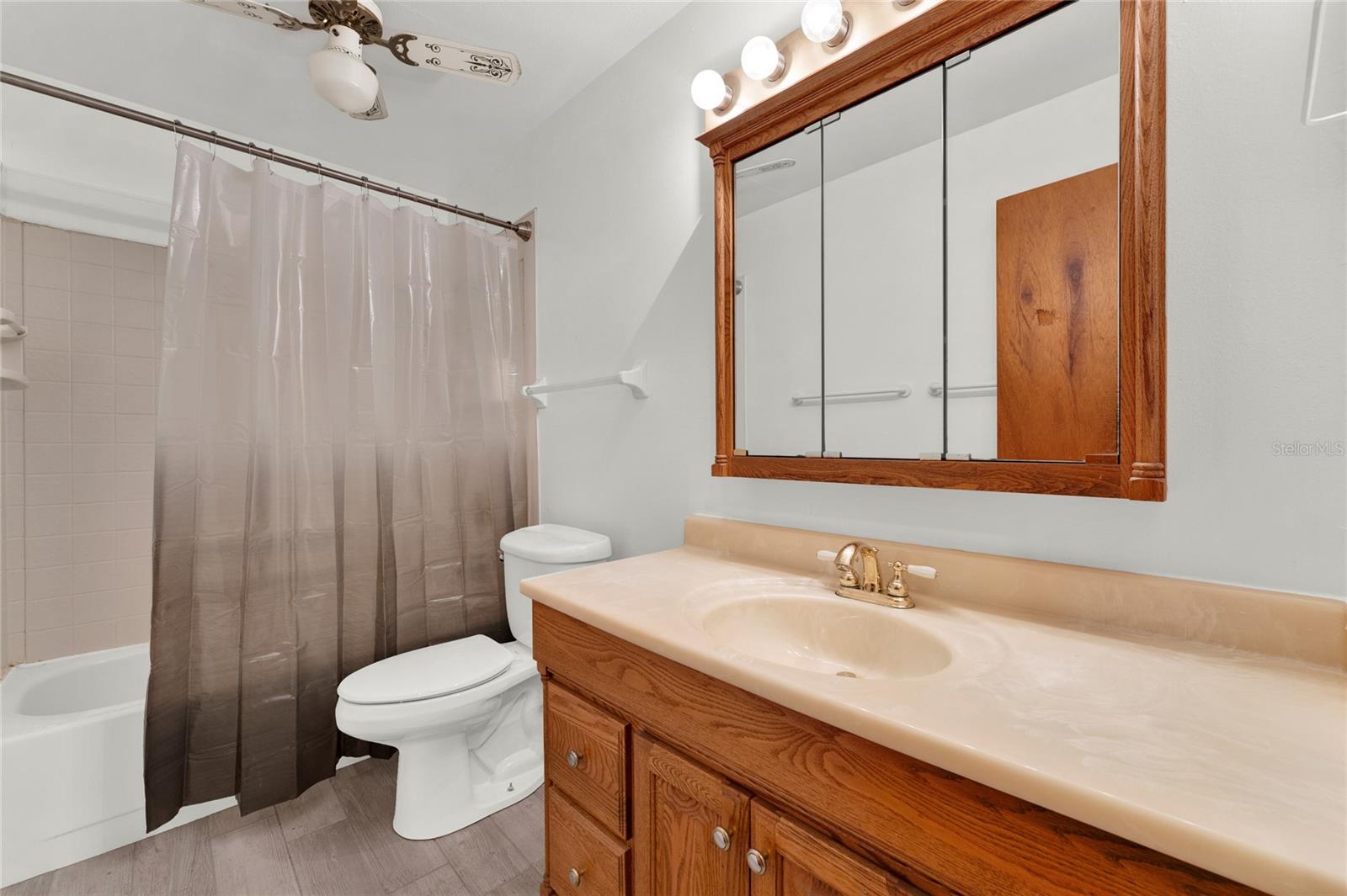 PANA-COO-CHEE RETREATS - Residential