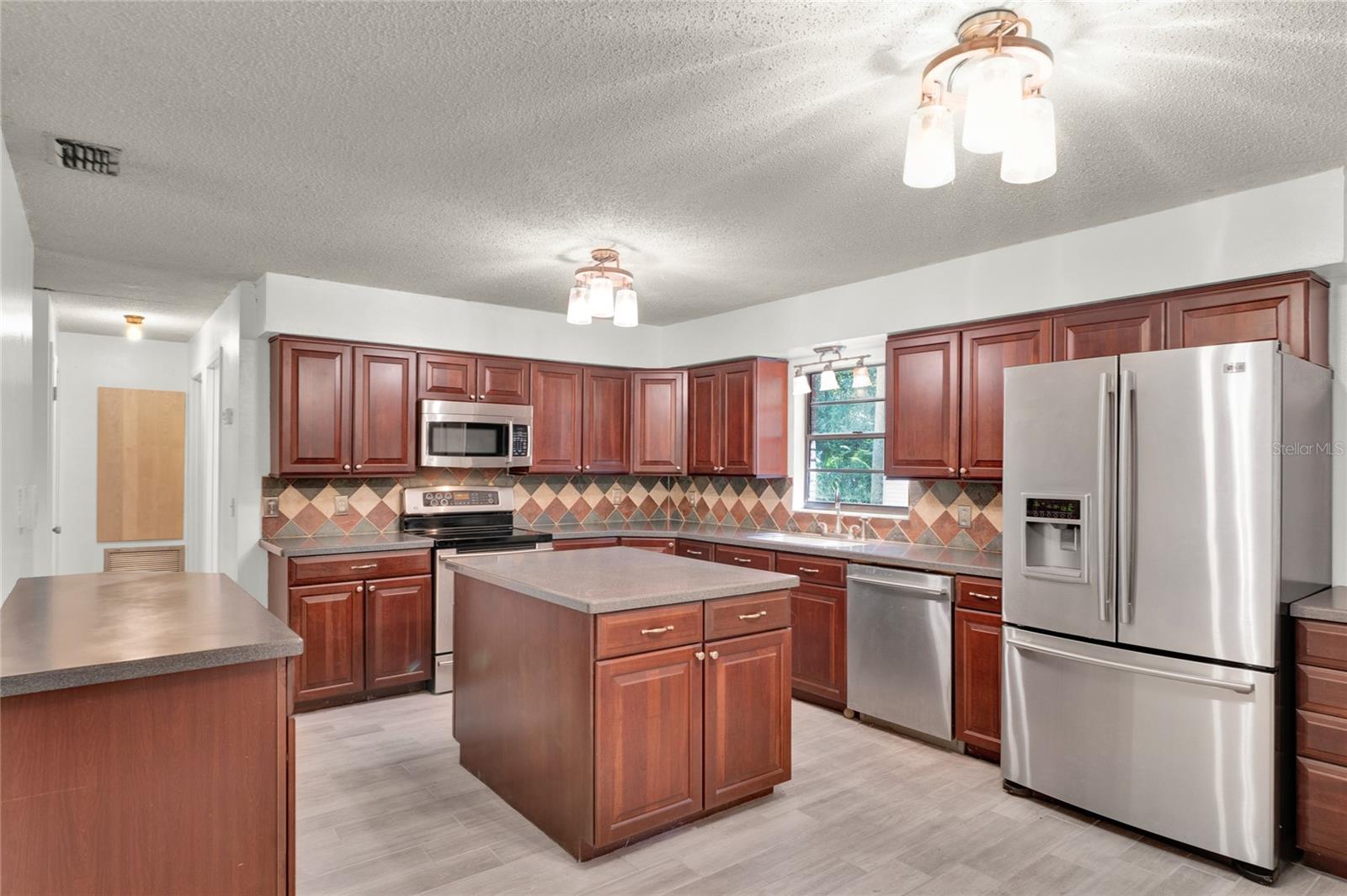 PANA-COO-CHEE RETREATS - Residential