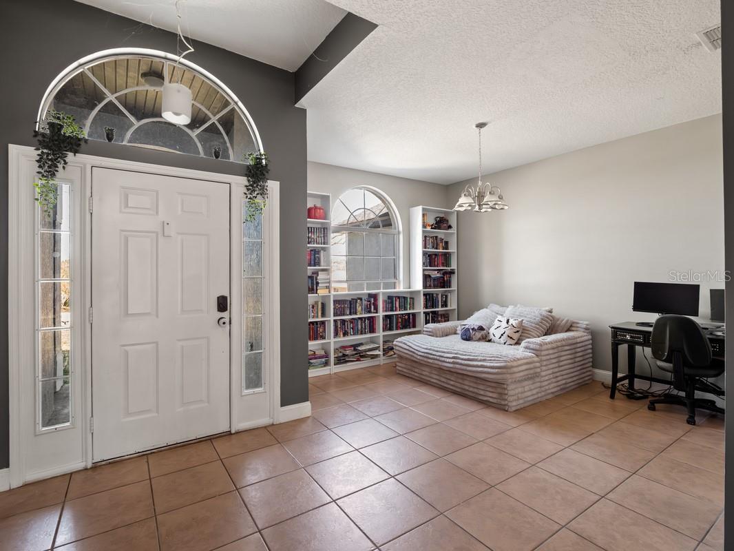 834 HIGH POINTE CIRCLE