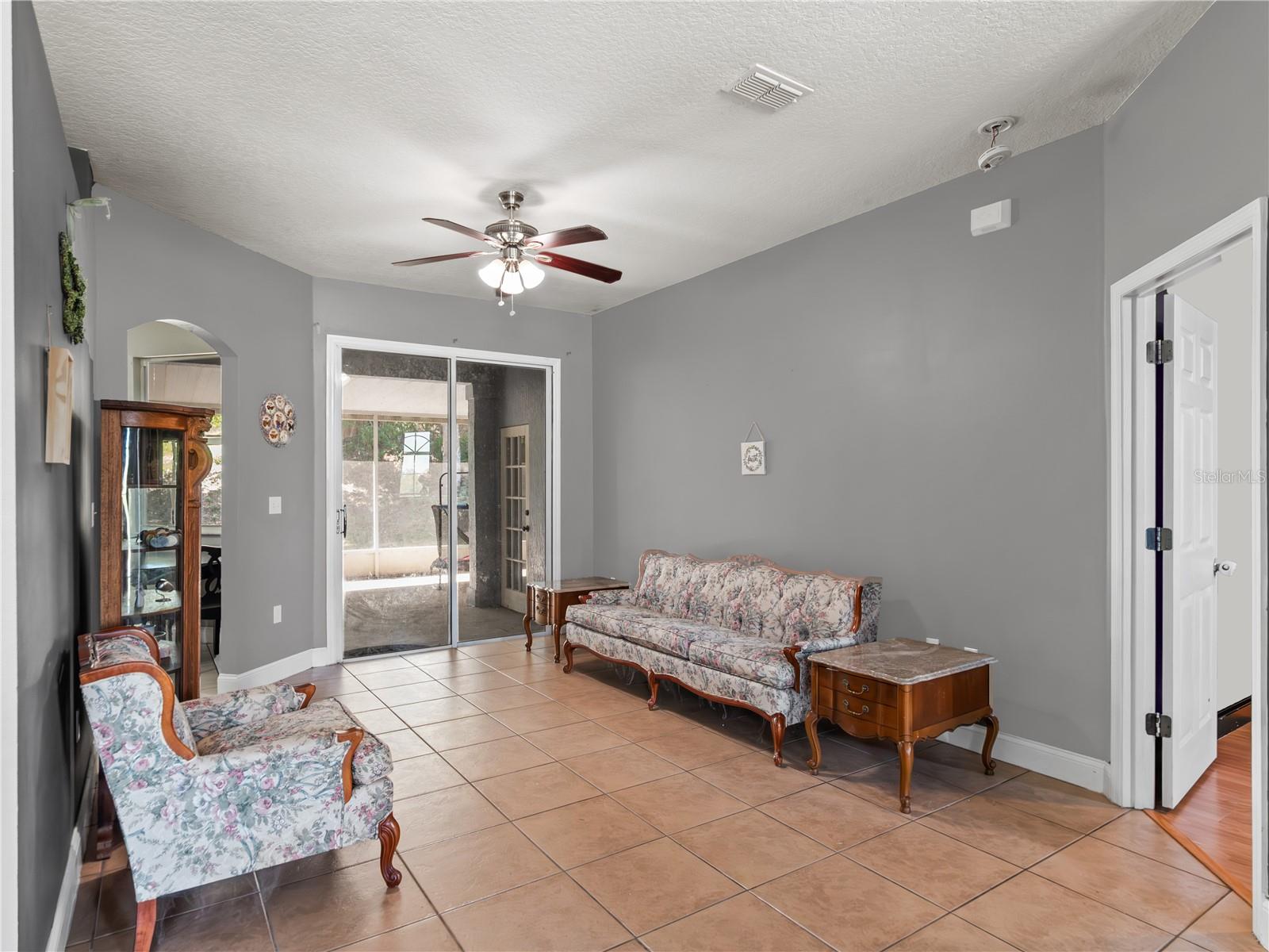 834 HIGH POINTE CIRCLE