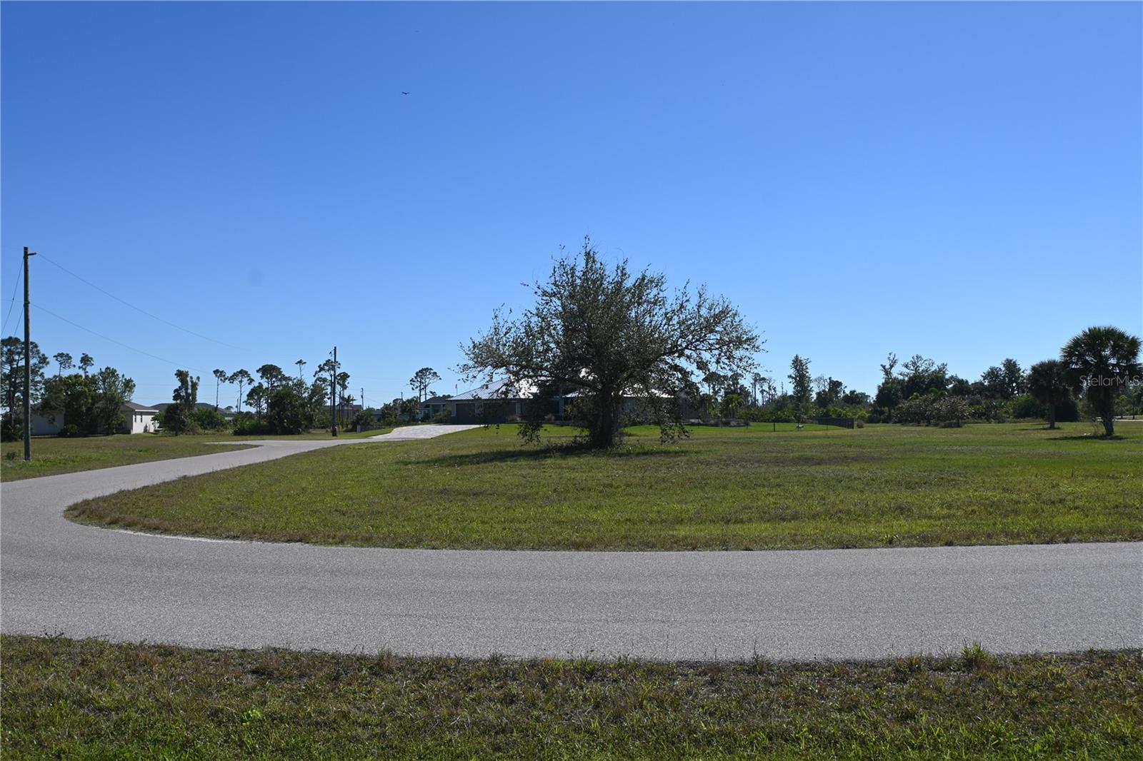 3 FLARE COURT