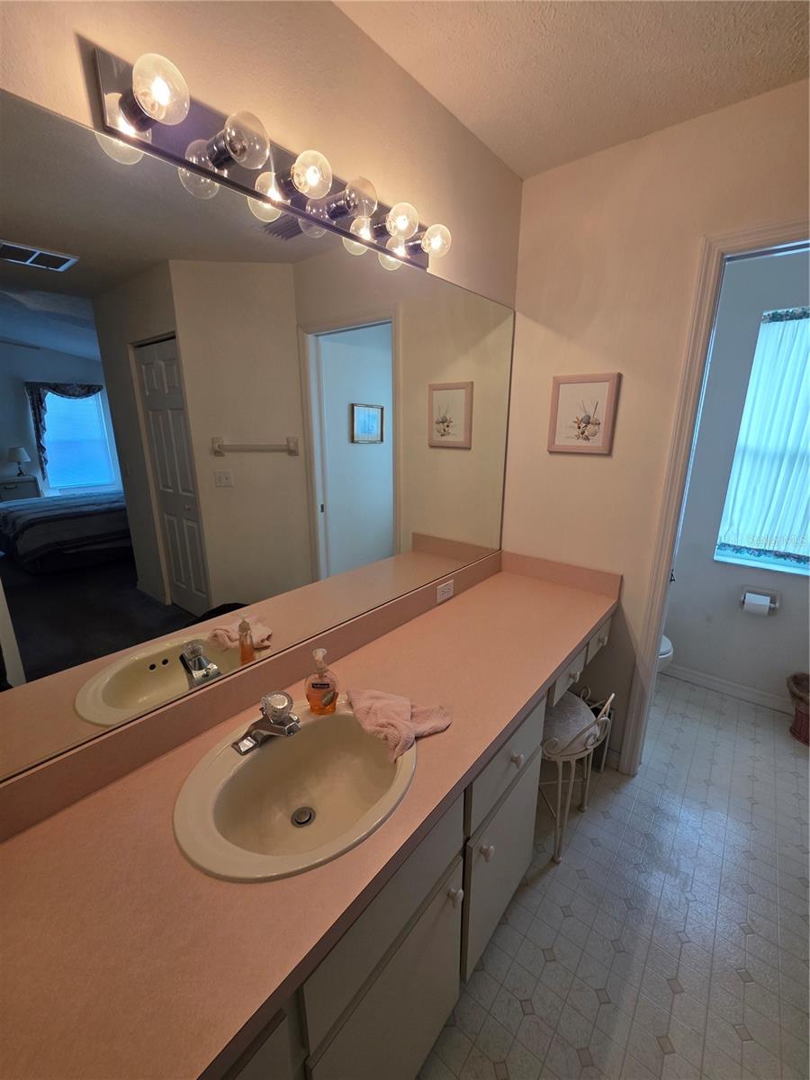 MOON LAKE ESTATES UNIT 5 - Residential