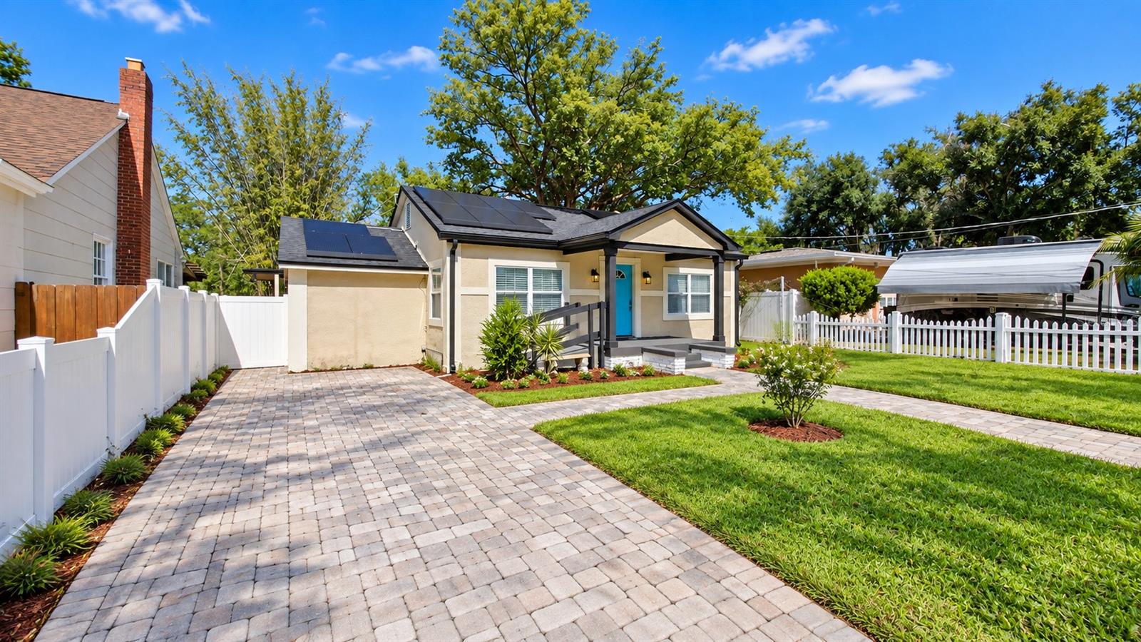 936 E SHADOWLAWN AVENUE