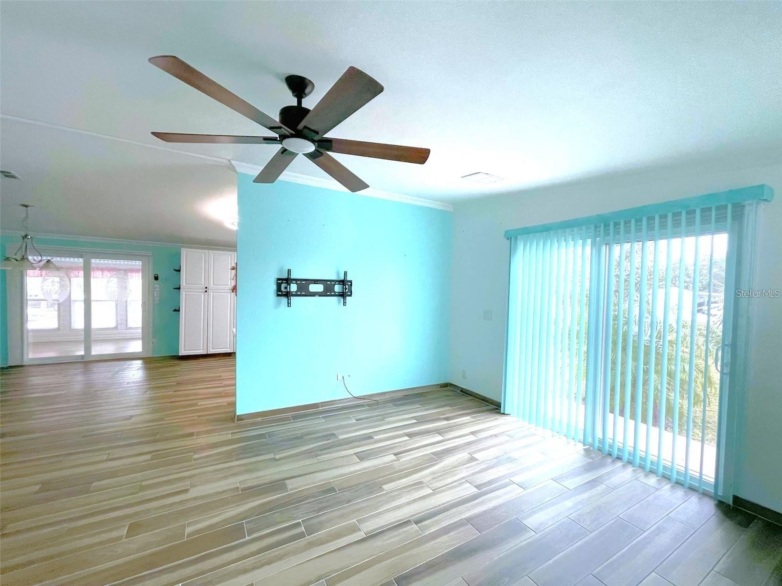 HOLIDAY PARK - Residential