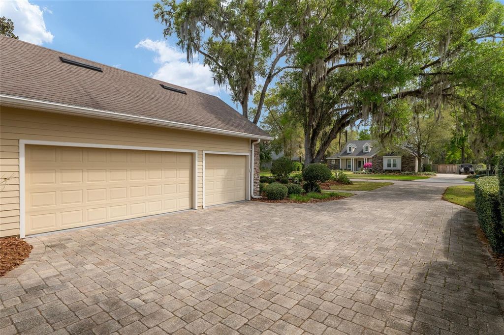 Photo of 3678 SW 105th Street, Gainesville, FL 32608 (MLS # GC538452)