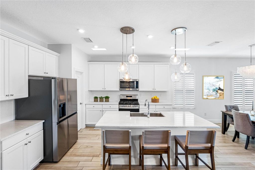 Photo of 5557 Silver Sun Drive, Apollo Beach, FL 33572 (MLS # TB8461997)