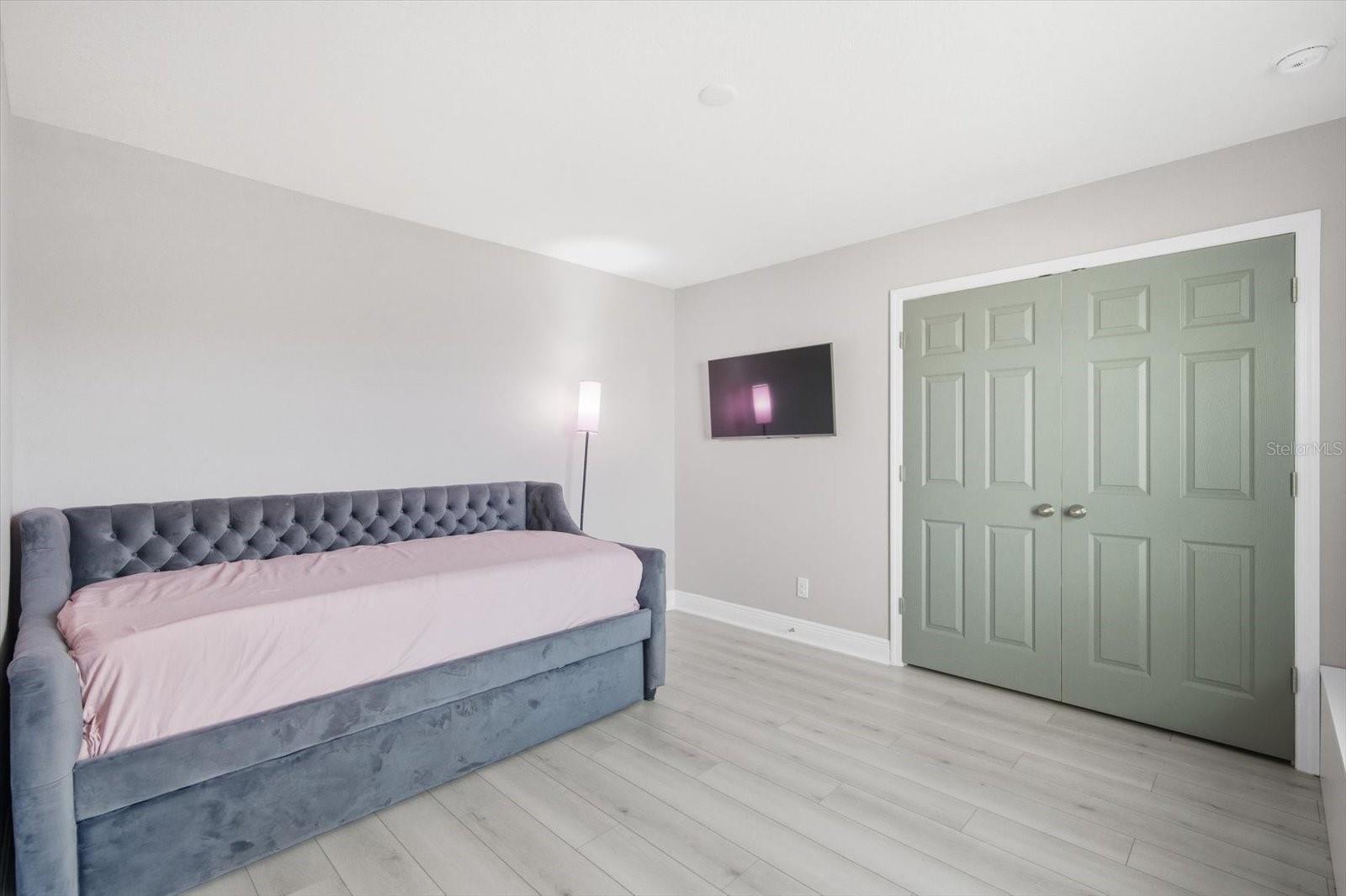 ARDMORE RESERVE PH VI A REP - Residential