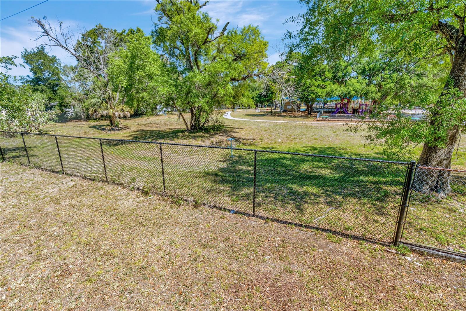 BETTY JEAN HEIGHTS - Land