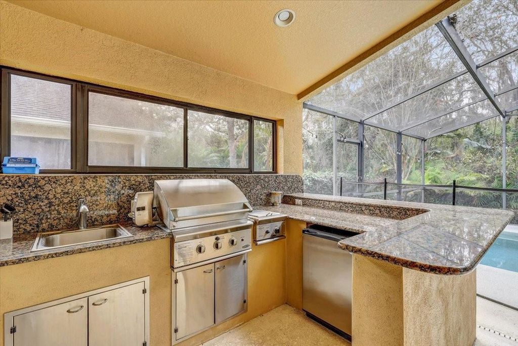 Photo of 15129 Shearcrest Drive, Lithia, FL 33547 (MLS # TB8465327)