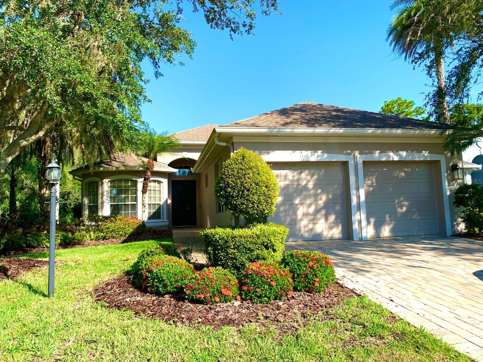 Welcome to this beautiful 3-bedroom, 2-bathroom home, located in the highly sought-after gated community of University Place. This property combines modern finishes with a warm, open floor plan that’s perfect for both everyday living and entertaining.
Interior Features:
Spacious open-concept design with abundant natural light
Gourmet kitchen with a large quartz island, farm sink, built-in wine refrigerator, and drawer microwave
42” custom cabinetry with lighted display niches and double pantries with pullout drawers
High-end dual-heat convection range
Private master suite featuring a shiplap accent wall, built-in sconces, electronic shades, and French doors leading to a private patio
Community Amenities:
Two resort-style pools
Fitness center
Tennis courts & nature trails
Two parks and a large playground
Location Highlights:
Conveniently located near The Mall at University Town Center, Whole Foods, The Fresh Market, and an excellent variety of restaurants. Easy access to I-75 makes commuting simple, and you’re only 30 minutes from Florida’s world-famous Gulf Coast beaches.
This home offers the perfect balance of comfort, style, and convenience in one of the area’s most desirable communities.