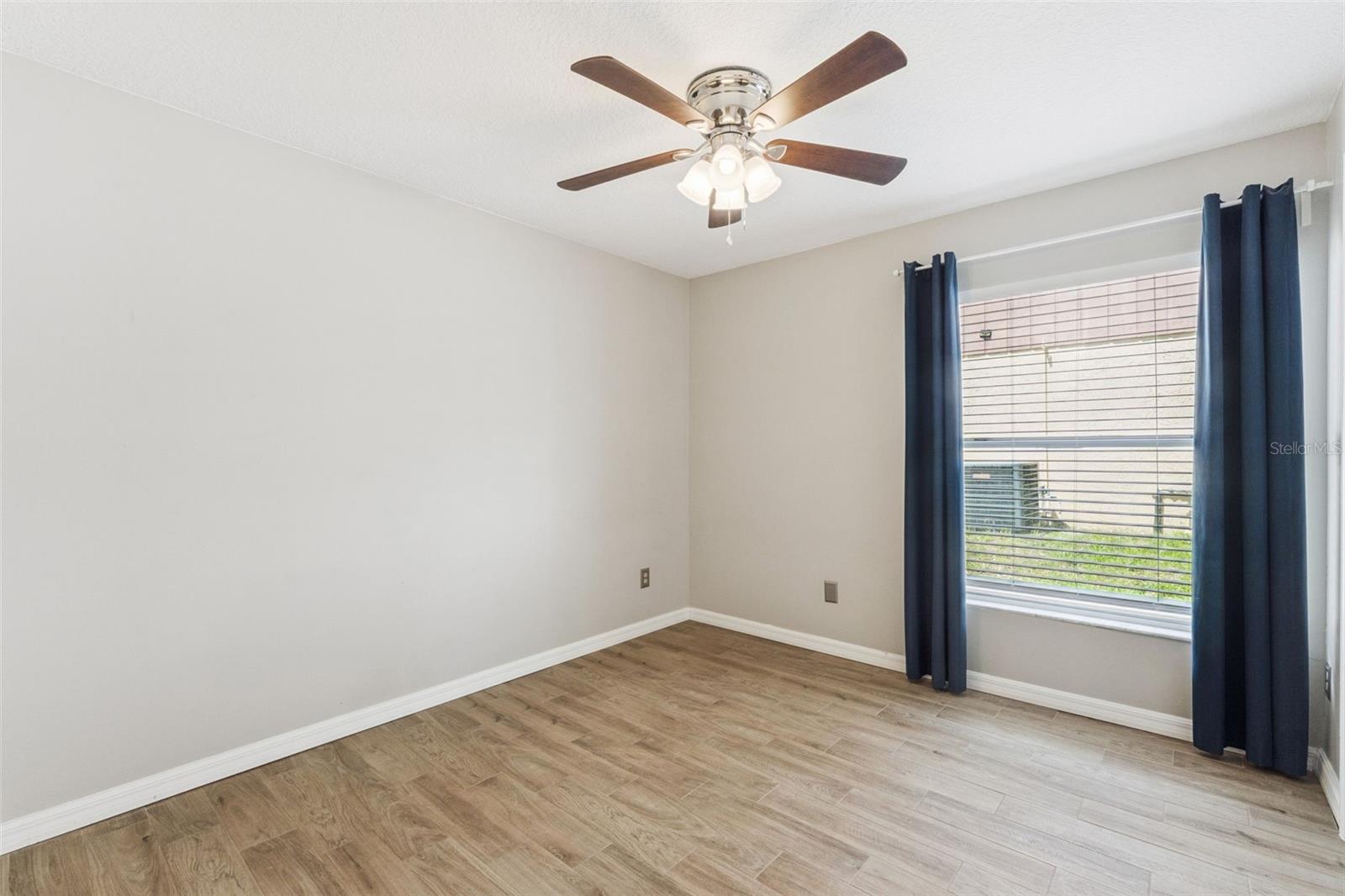 SILVER LAKES WEST AT THE CROSSINGS UNIT 1 - Residential