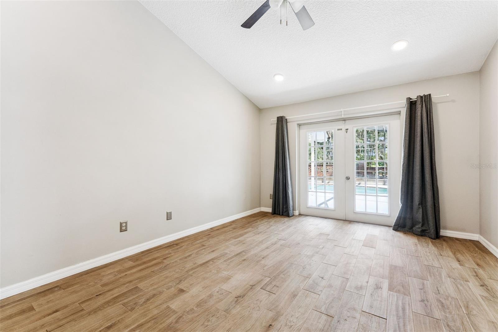 SILVER LAKES WEST AT THE CROSSINGS UNIT 1 - Residential
