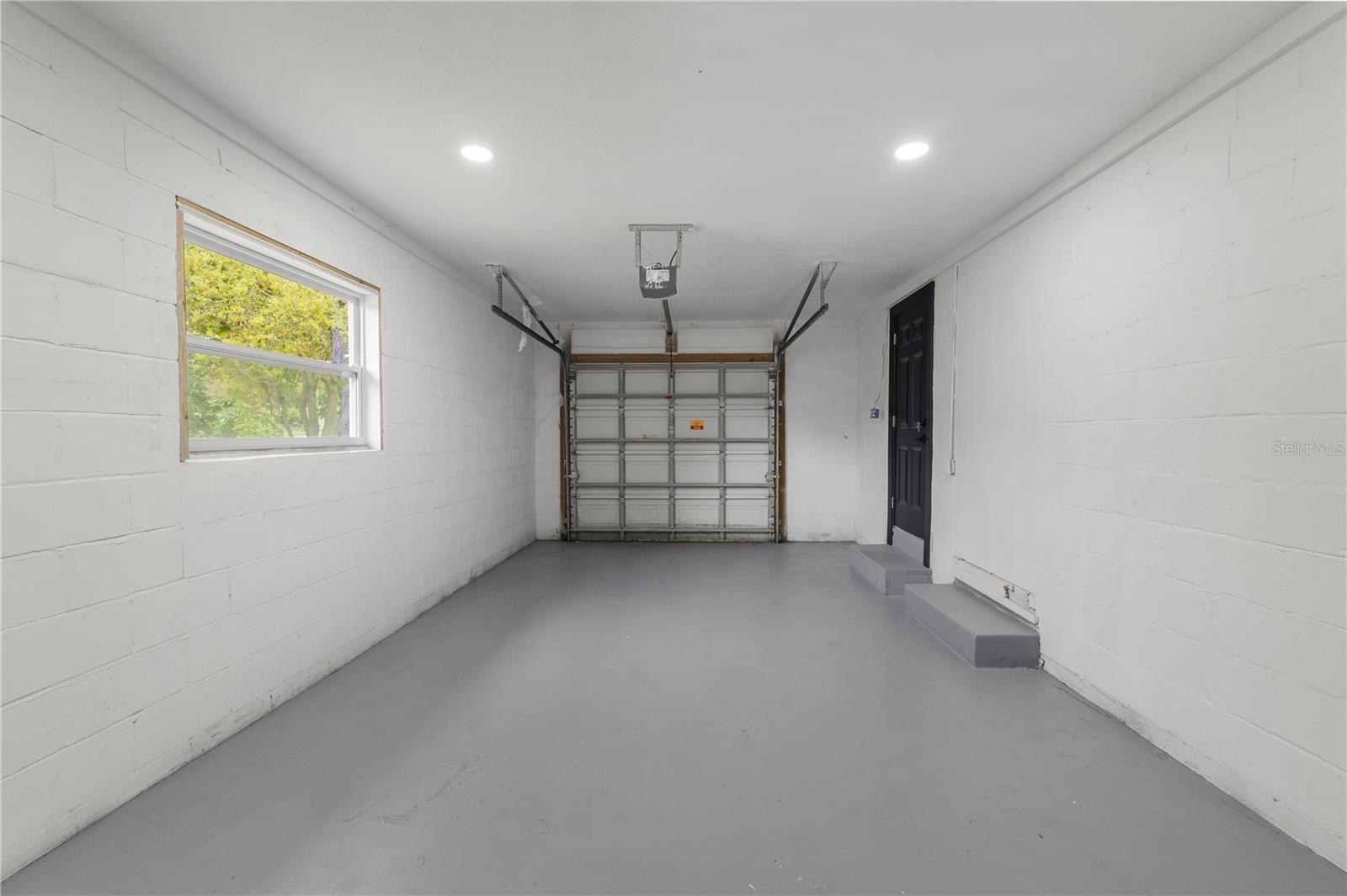 LAKESIDE 1ST ADD - Residential