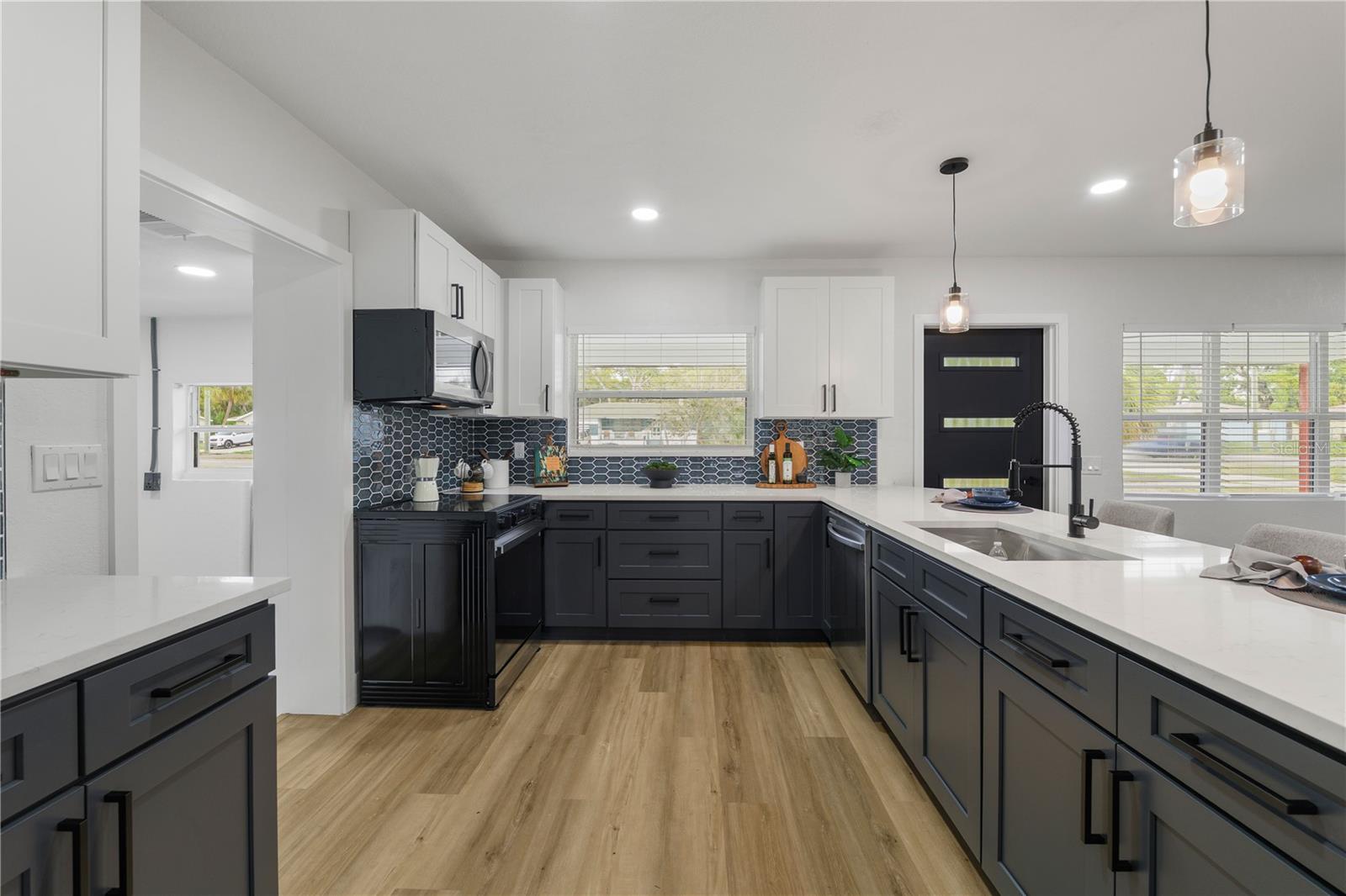 LAKESIDE 1ST ADD - Residential