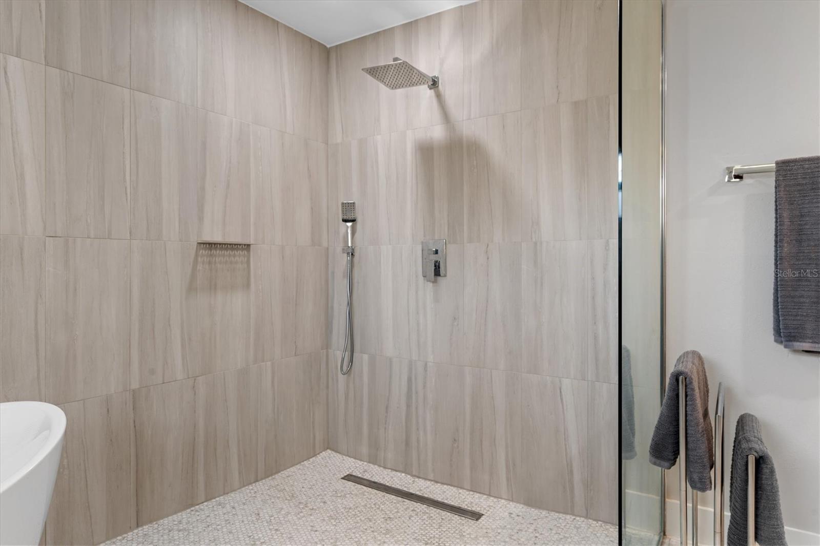 BAYWAY ISLES - Residential