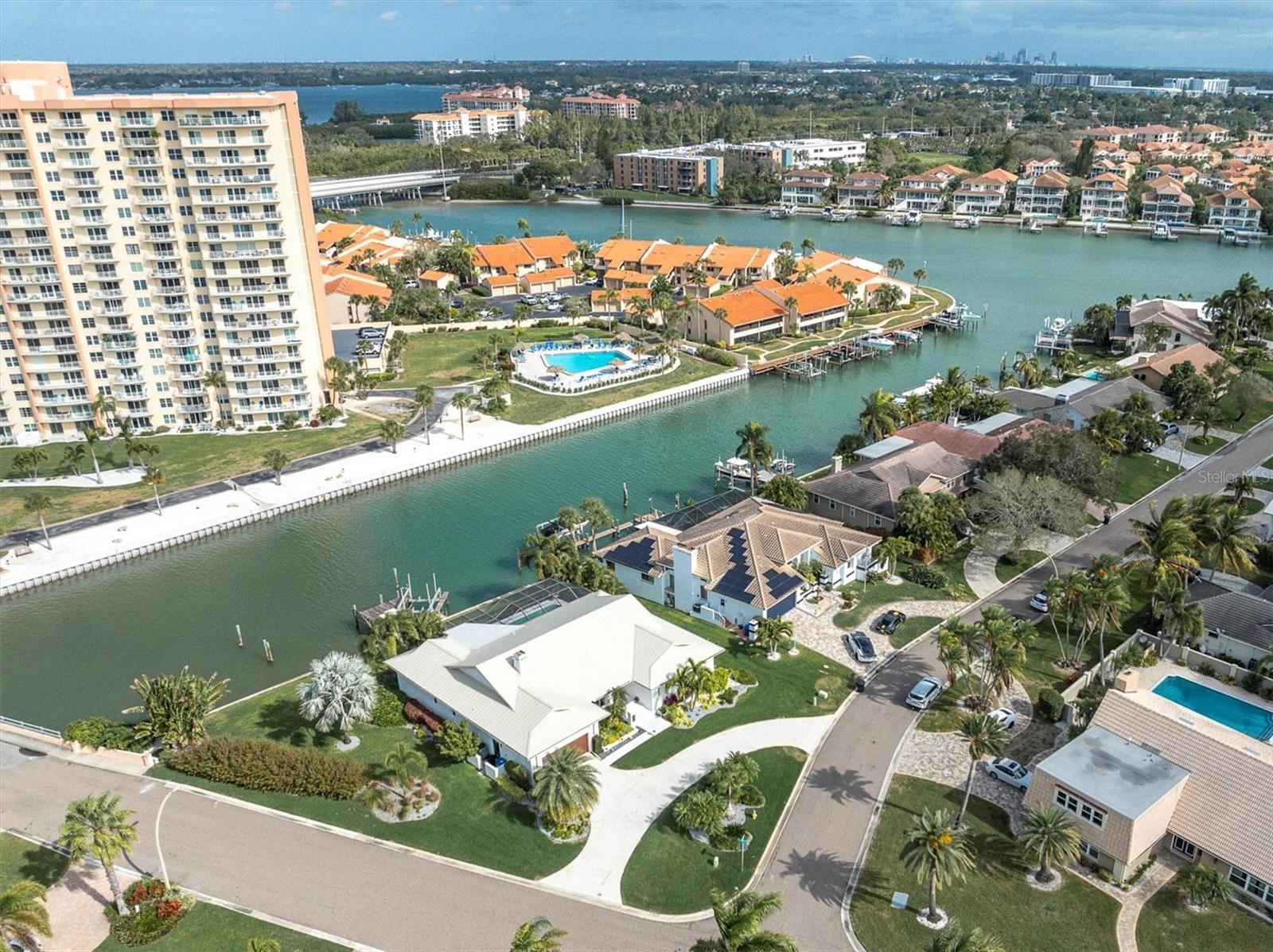BAYWAY ISLES - Residential