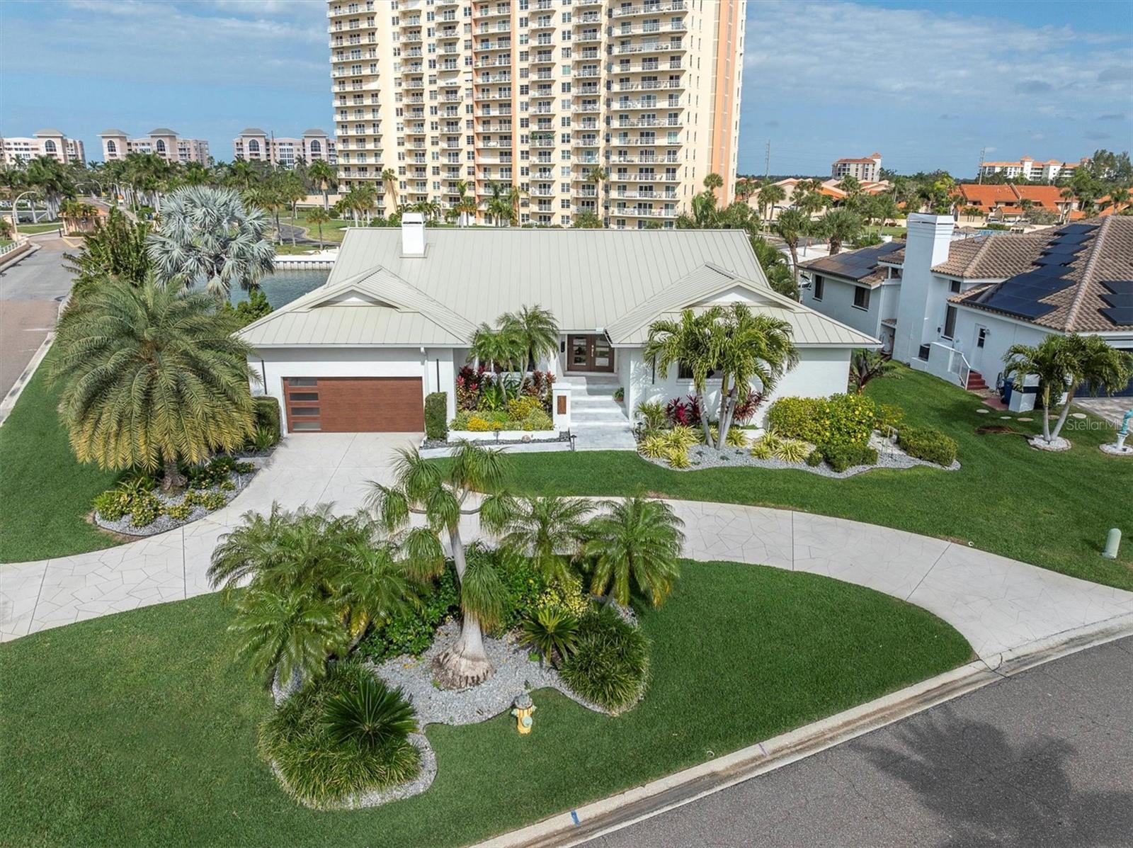 BAYWAY ISLES - Residential