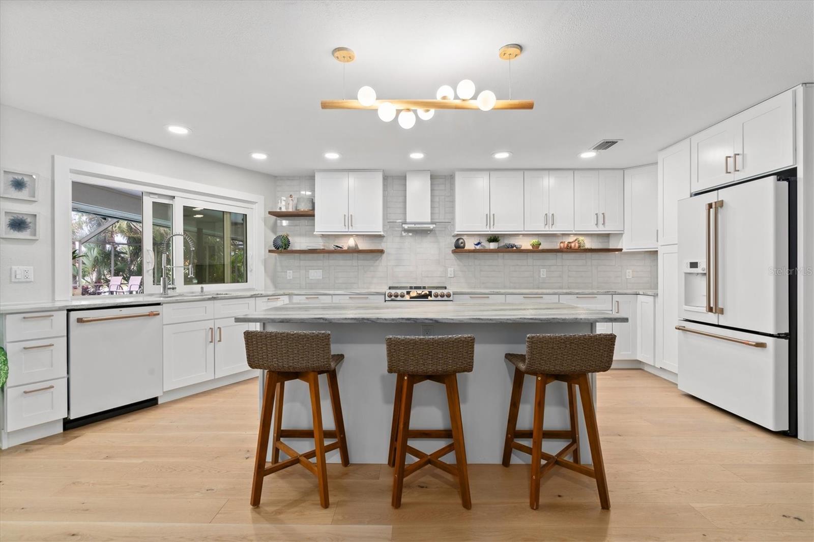 BAYWAY ISLES - Residential