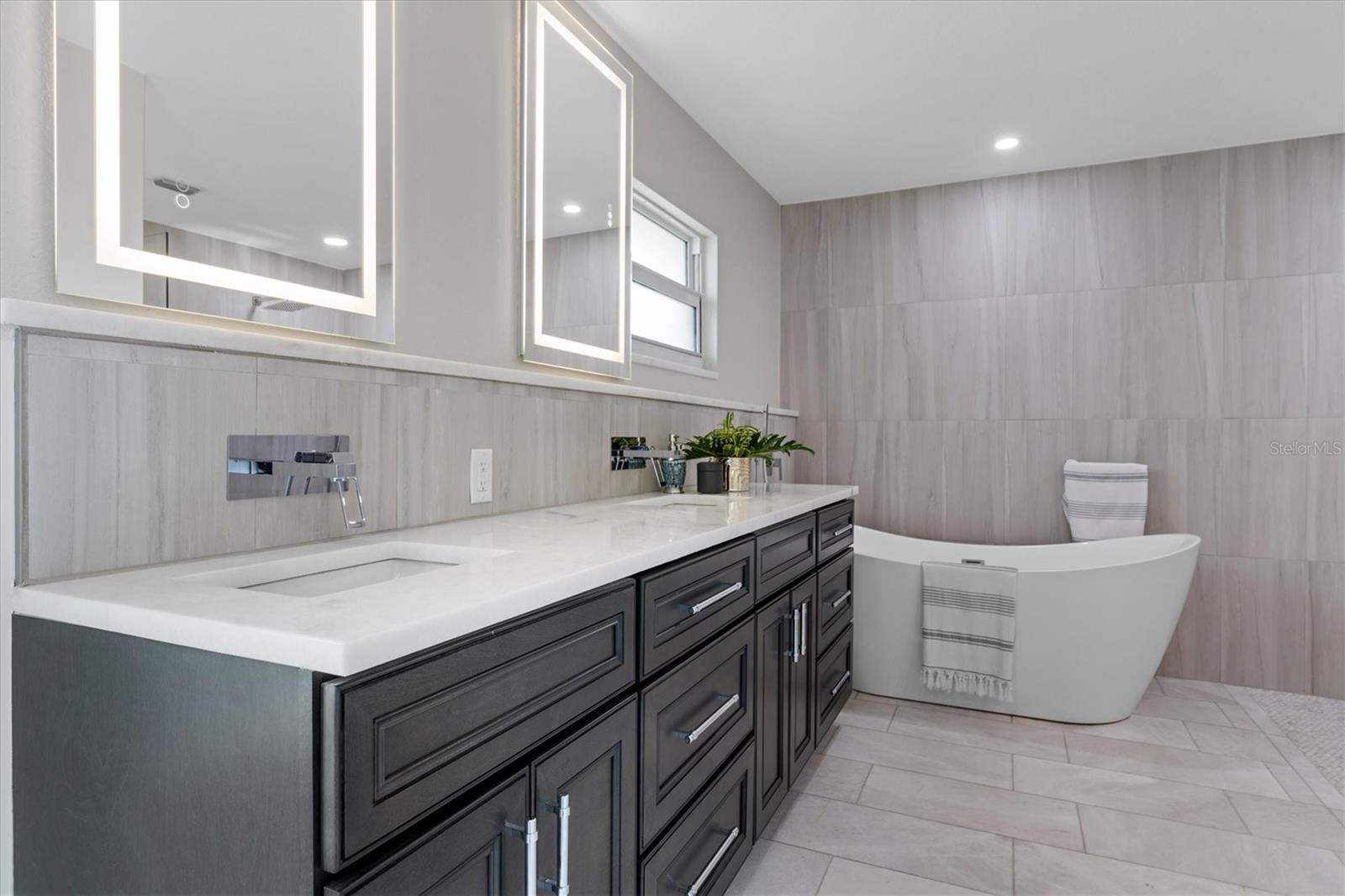 BAYWAY ISLES - Residential