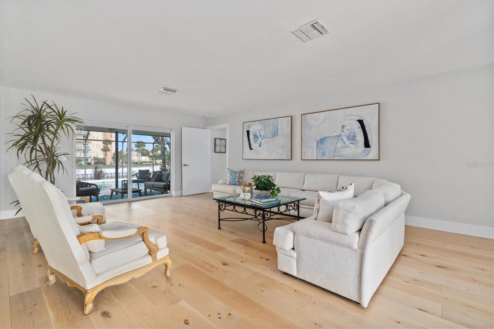 BAYWAY ISLES - Residential