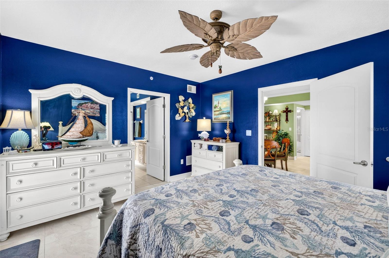 SEAVIEW PLACE - Residential