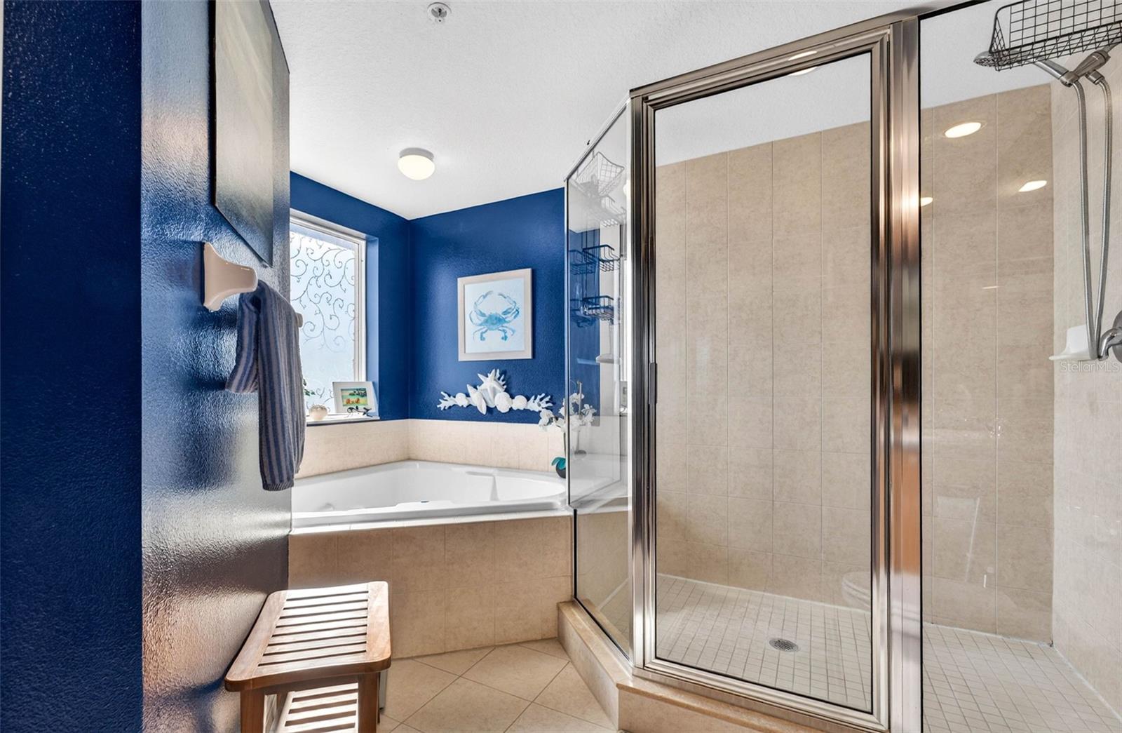 SEAVIEW PLACE - Residential