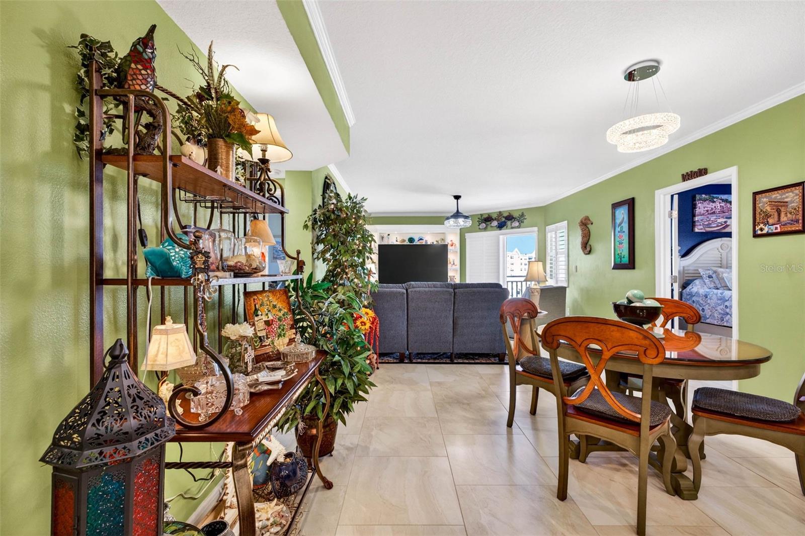 SEAVIEW PLACE - Residential