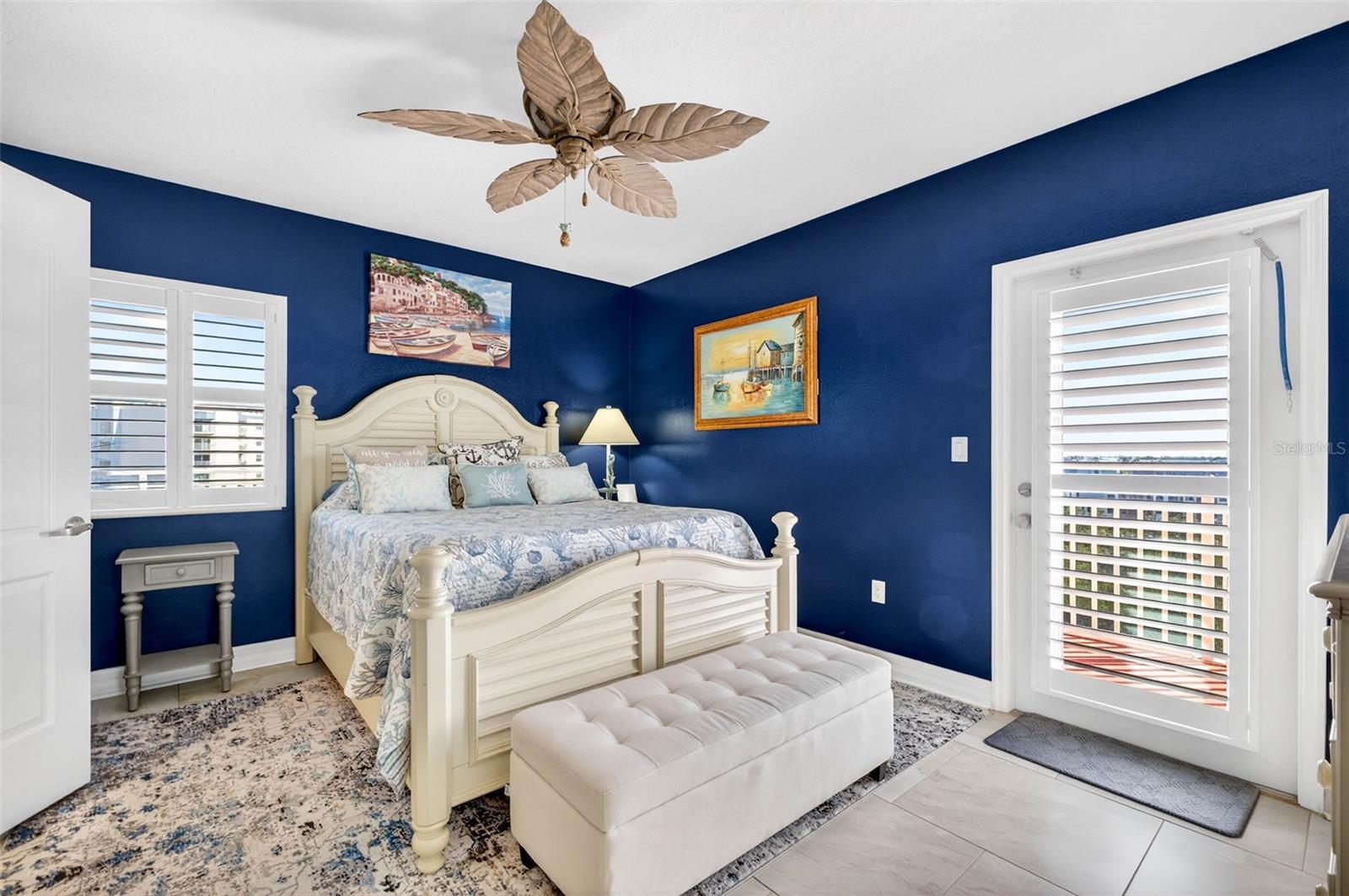 SEAVIEW PLACE - Residential