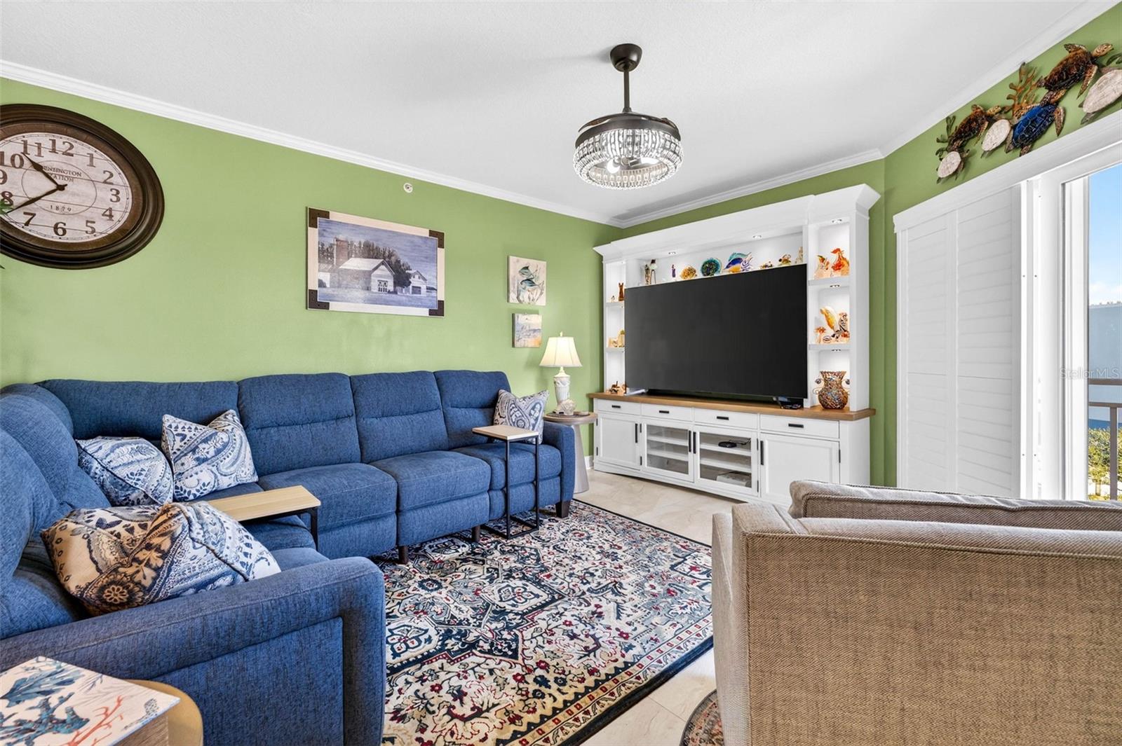 SEAVIEW PLACE - Residential