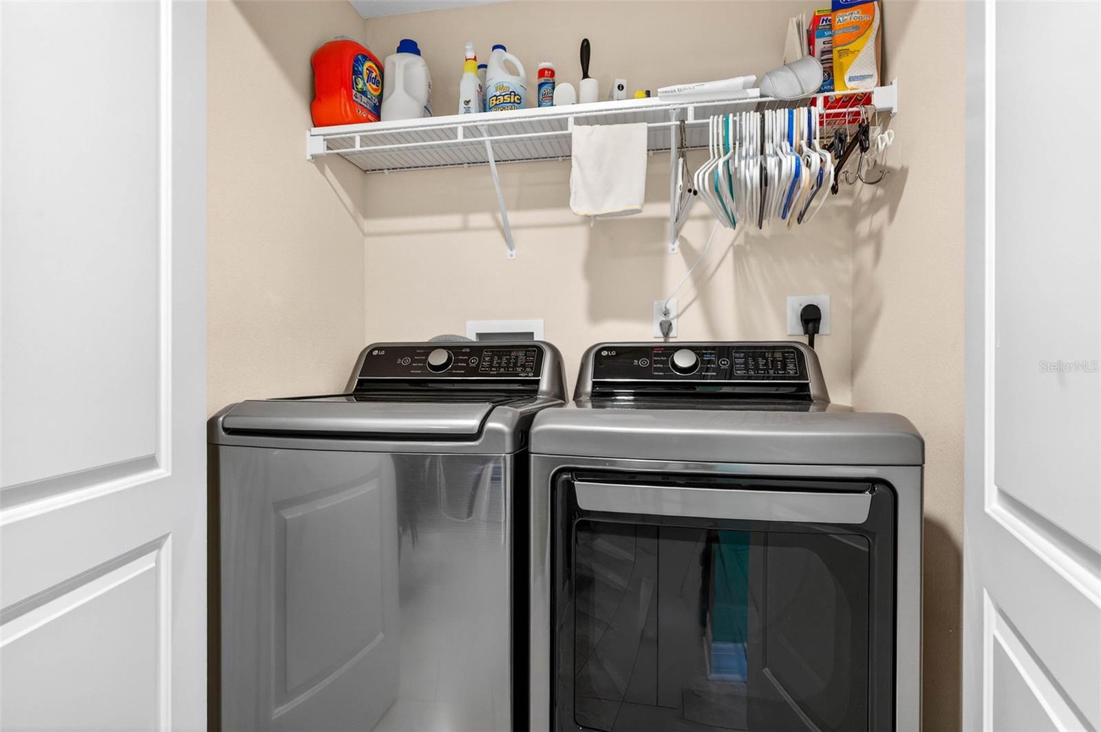 SEAVIEW PLACE - Residential