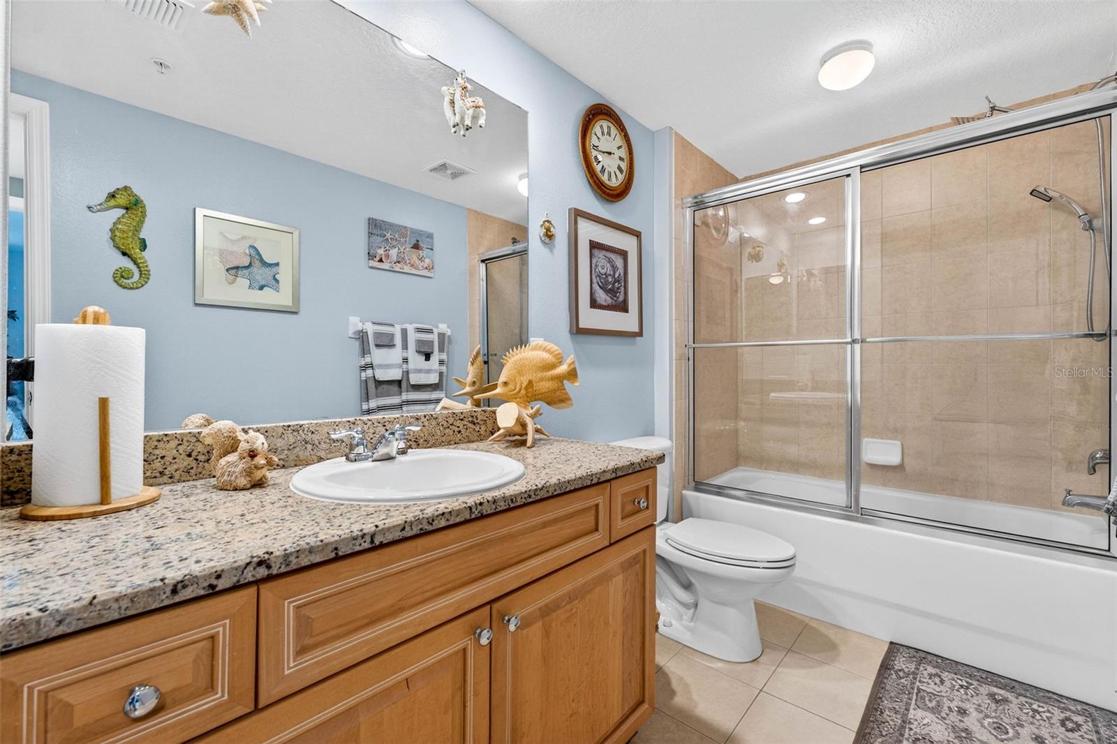 SEAVIEW PLACE - Residential