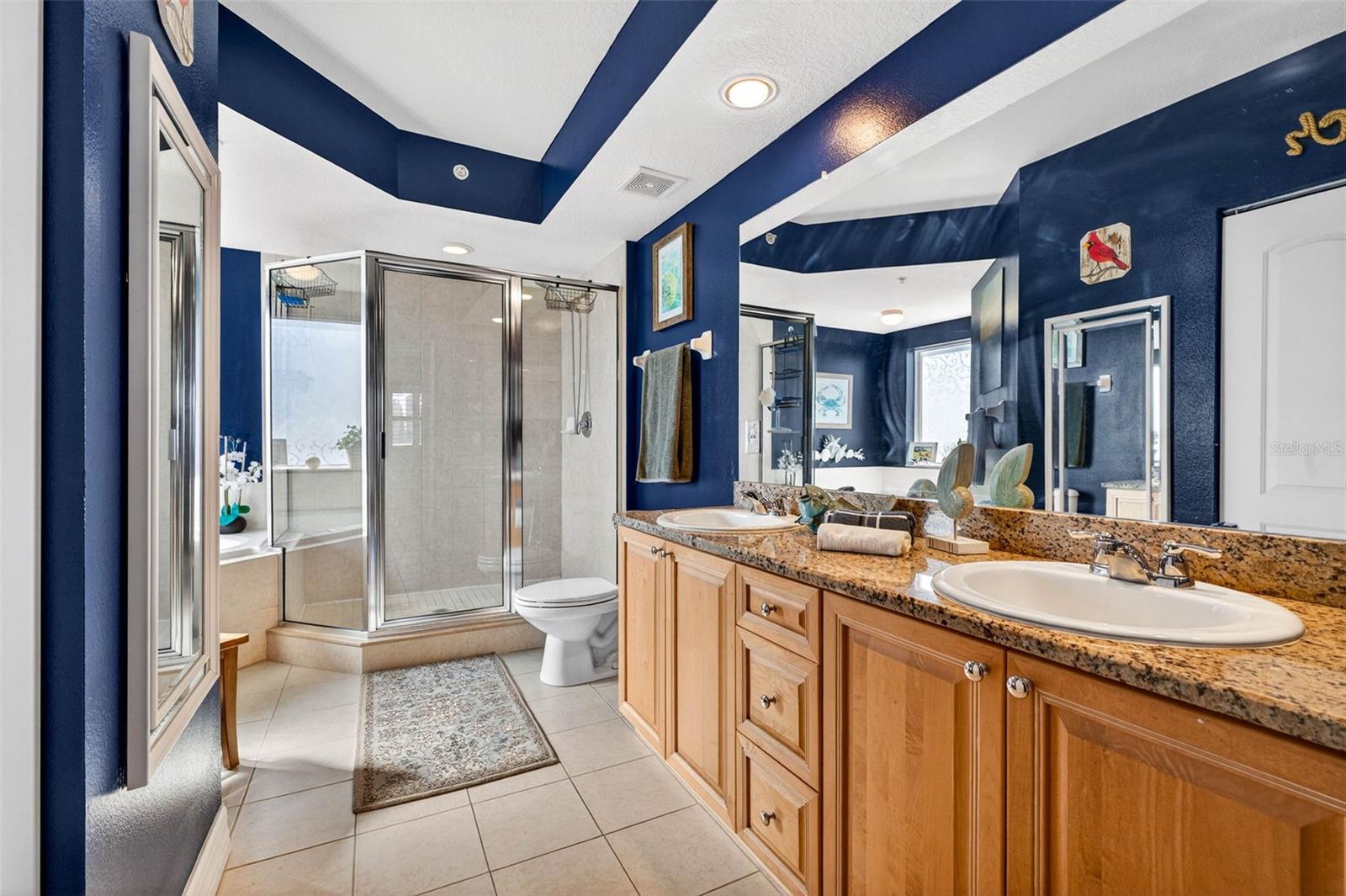 SEAVIEW PLACE - Residential