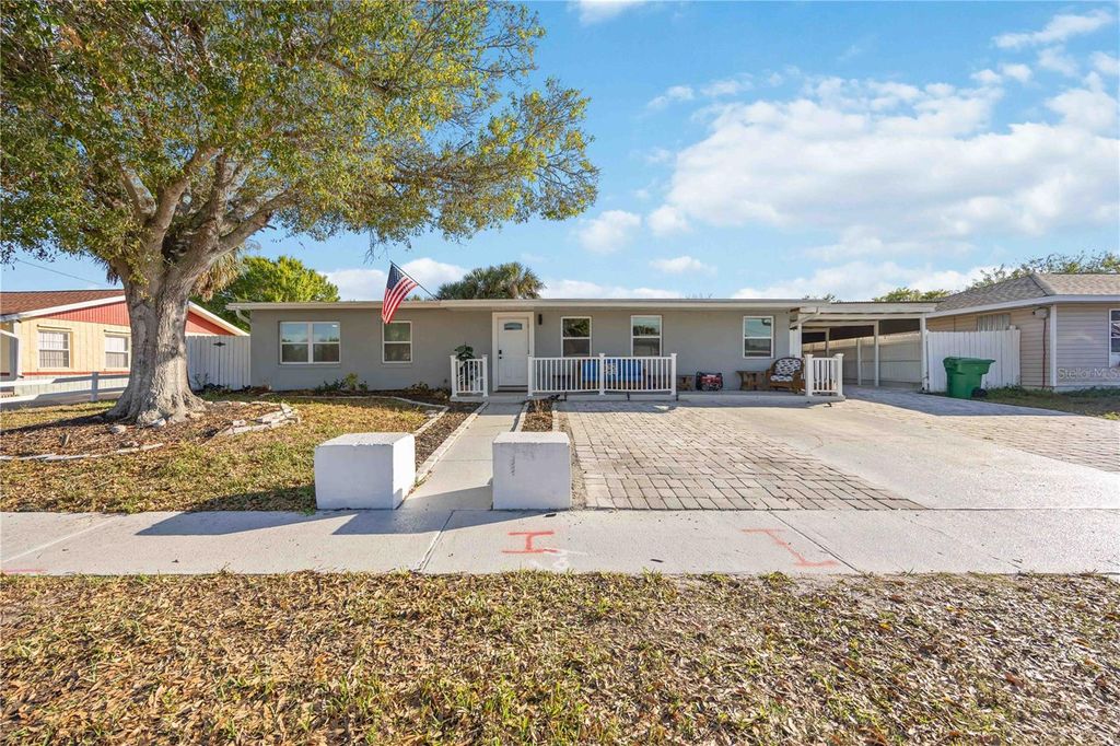 Photo of 21913 Felton Avenue, Port Charlotte, FL 33952 (MLS # C7522506)