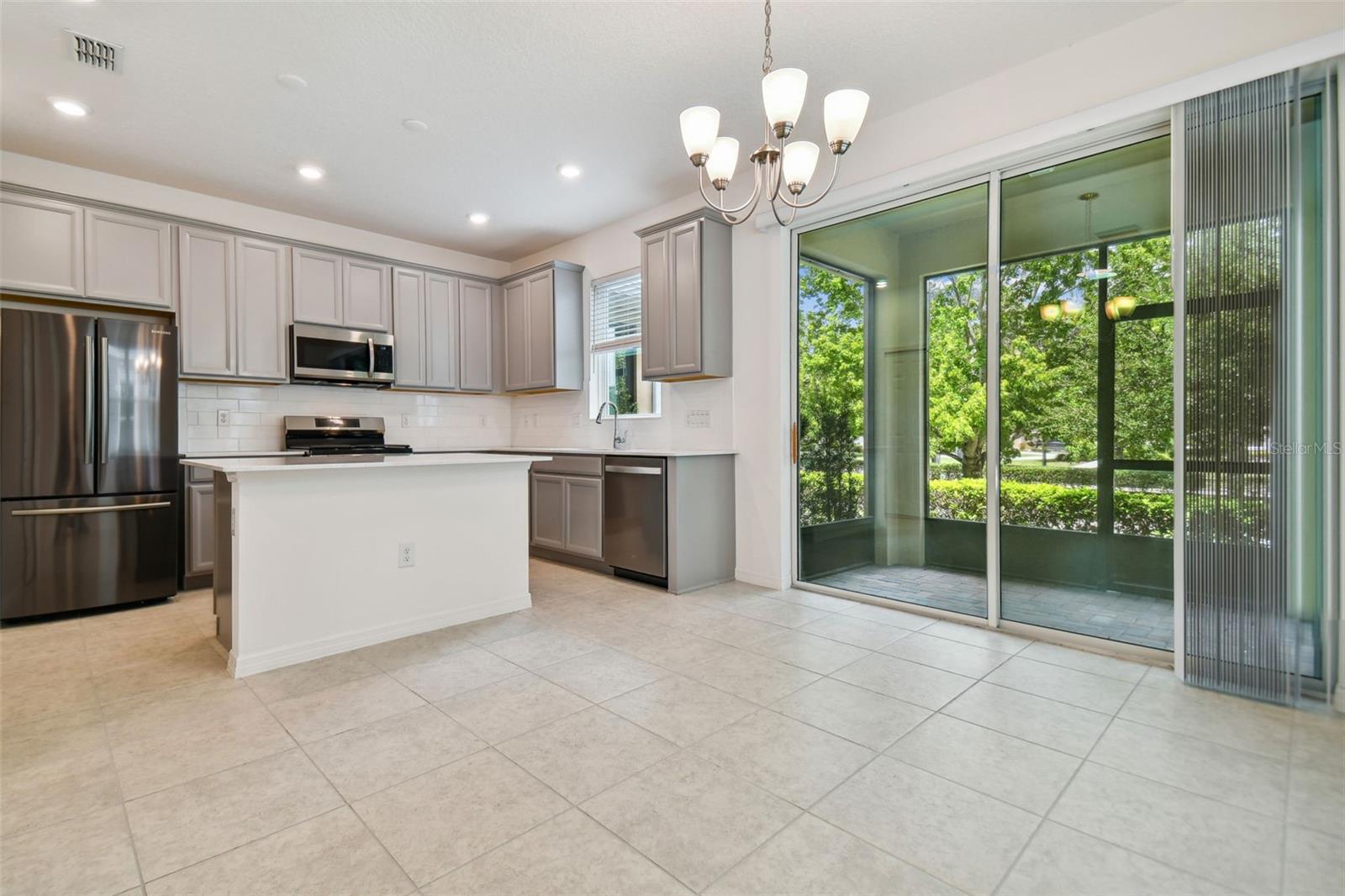 FISHHAWK RANCH WEST TWNHMS - Residential Lease