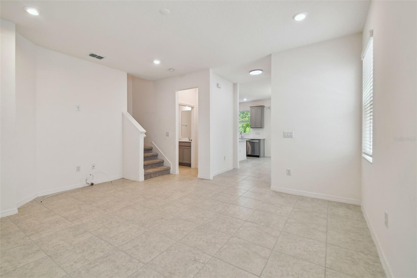 FISHHAWK RANCH WEST TWNHMS - Residential Lease