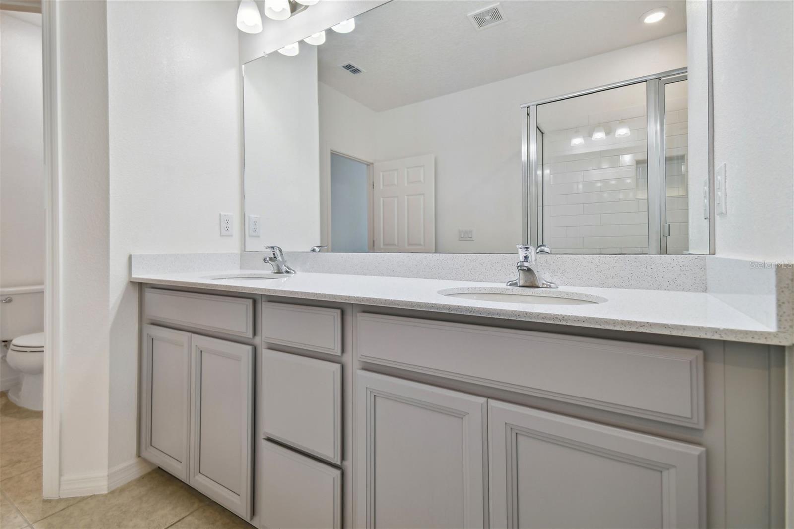 FISHHAWK RANCH WEST TWNHMS - Residential Lease