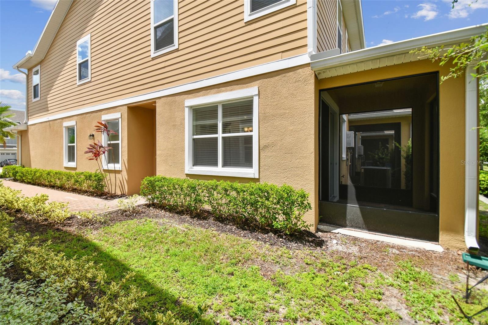 FISHHAWK RANCH WEST TWNHMS - Residential Lease