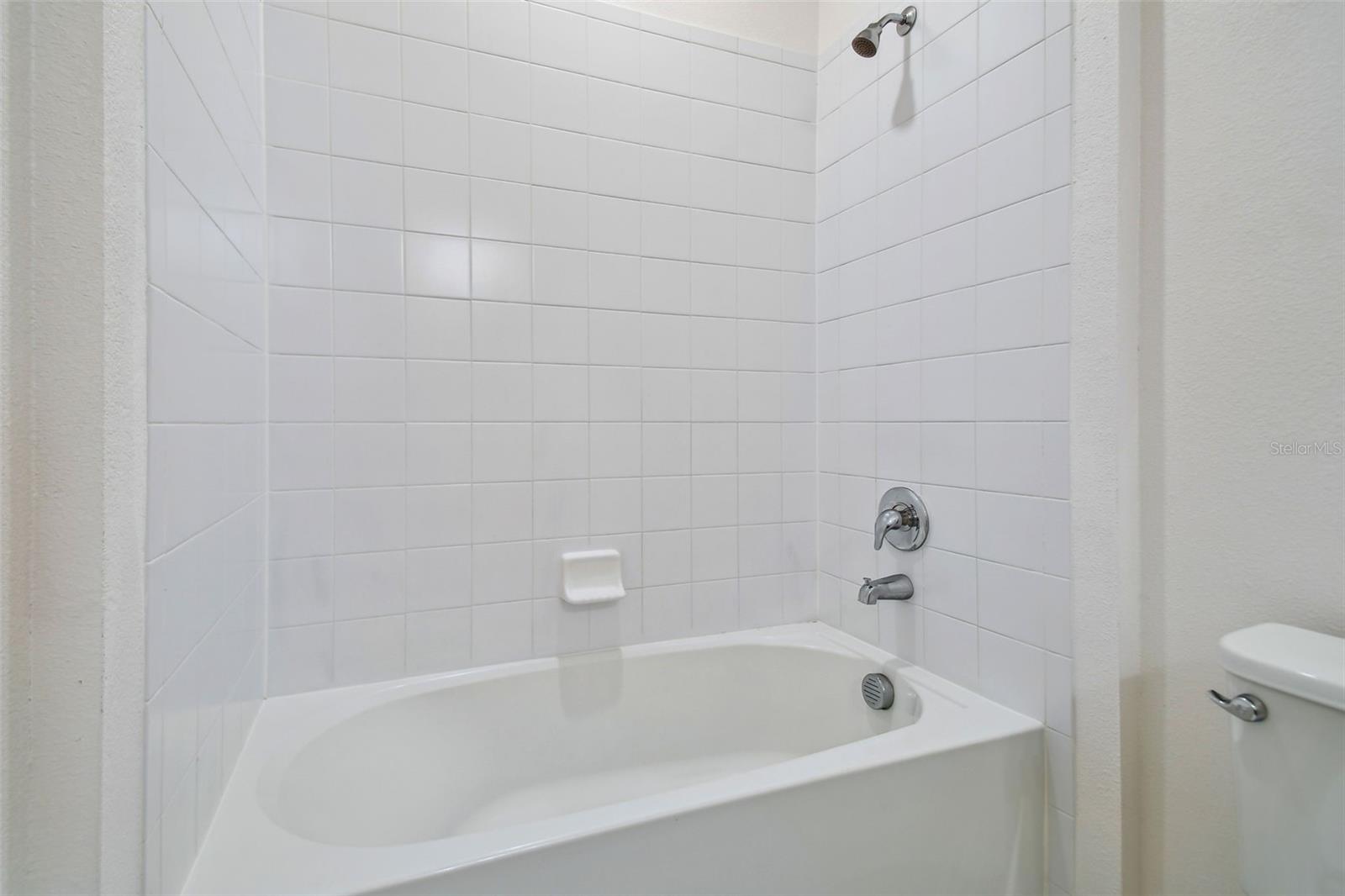 FISHHAWK RANCH WEST TWNHMS - Residential Lease