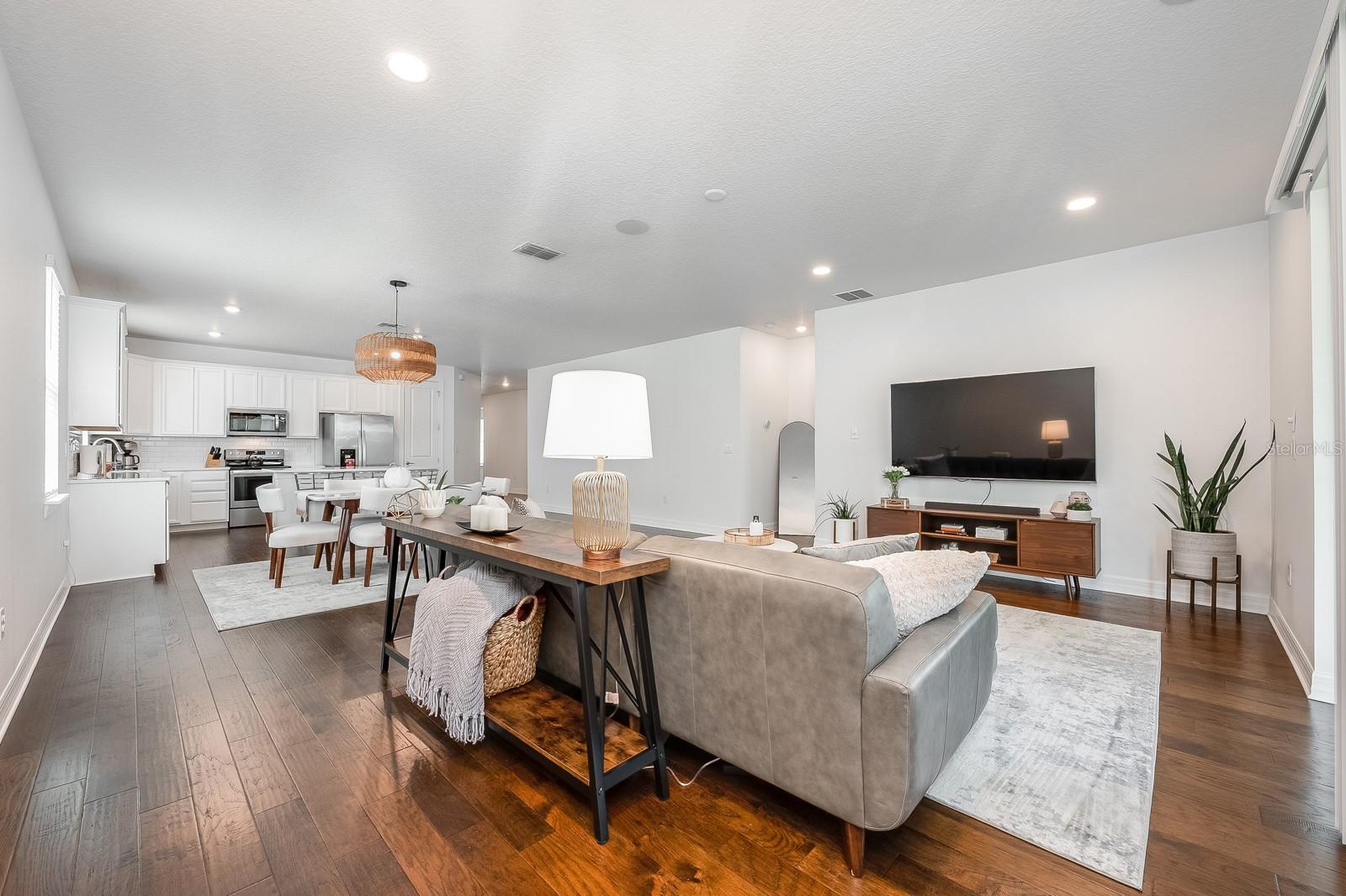 3233 SAILING PIER AVENUE