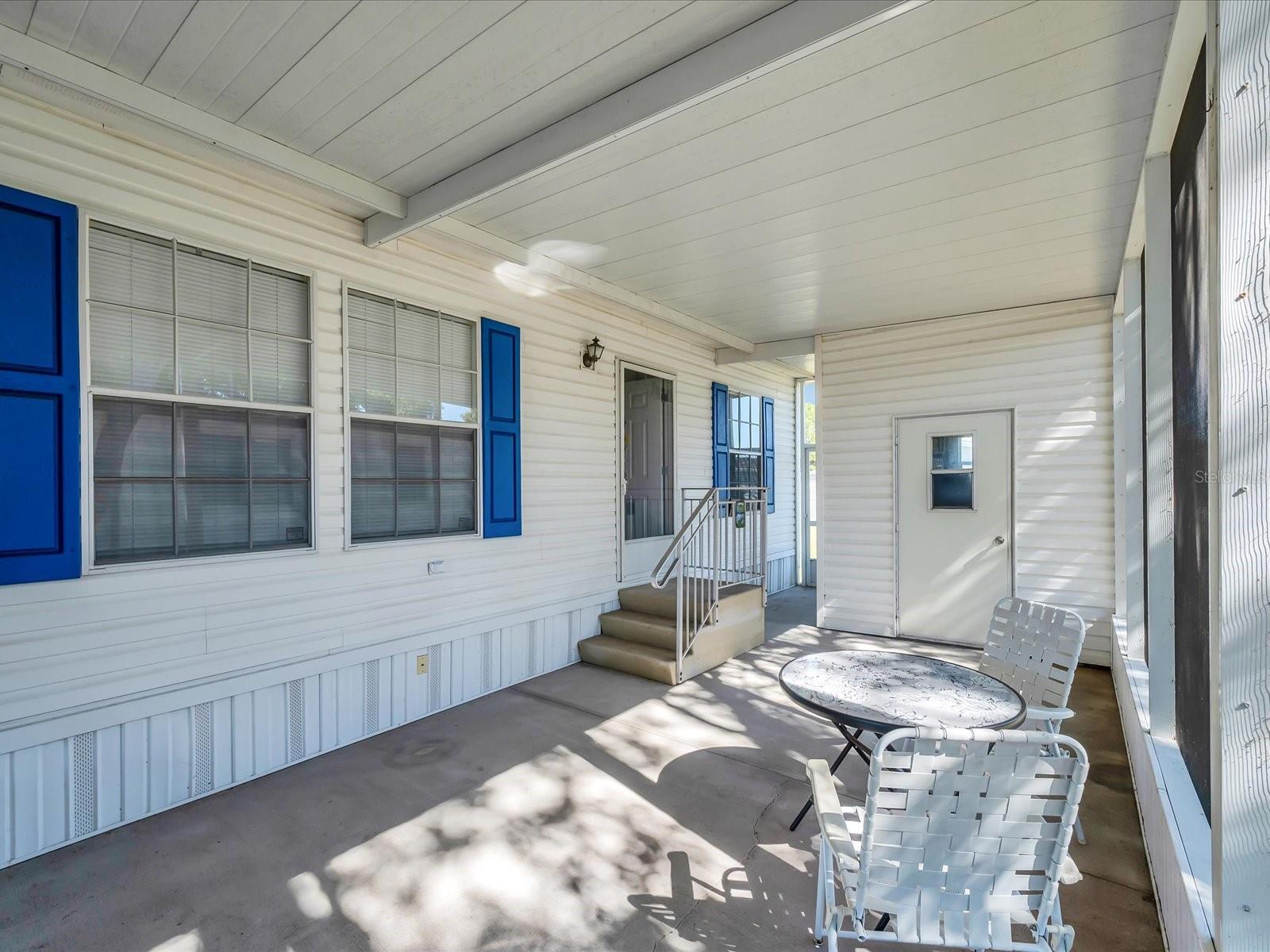 VILLAGE UNIT 04 LAKELAND - Residential