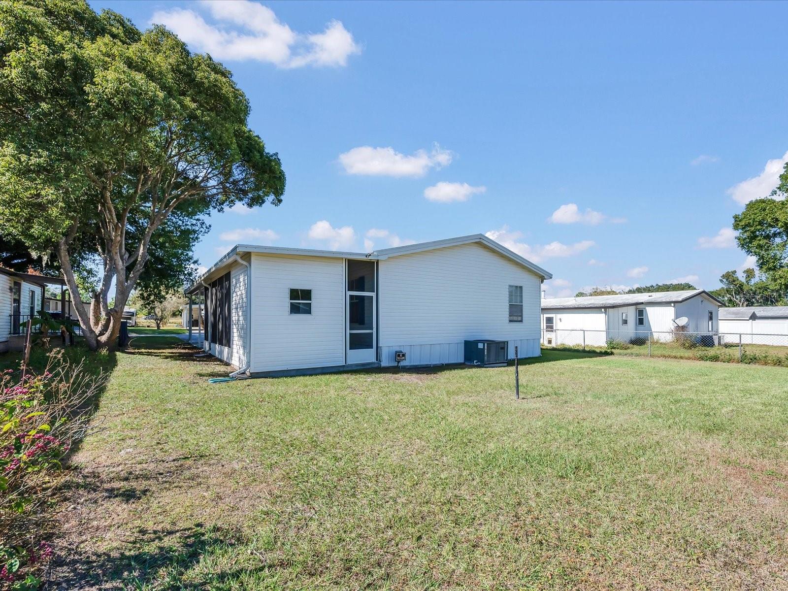 VILLAGE UNIT 04 LAKELAND - Residential