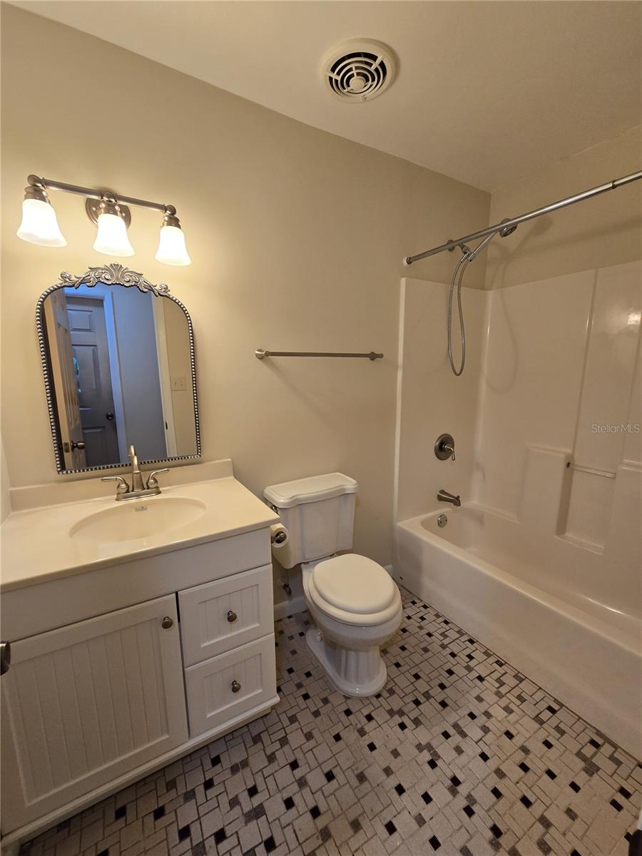 ST CLOUD 2ND TOWN OF - Residential Lease