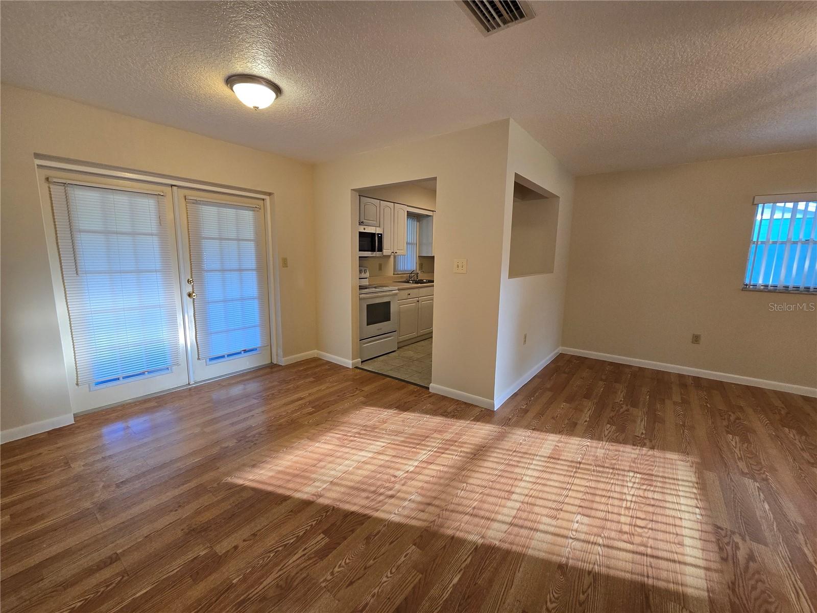 ST CLOUD 2ND TOWN OF - Residential Lease